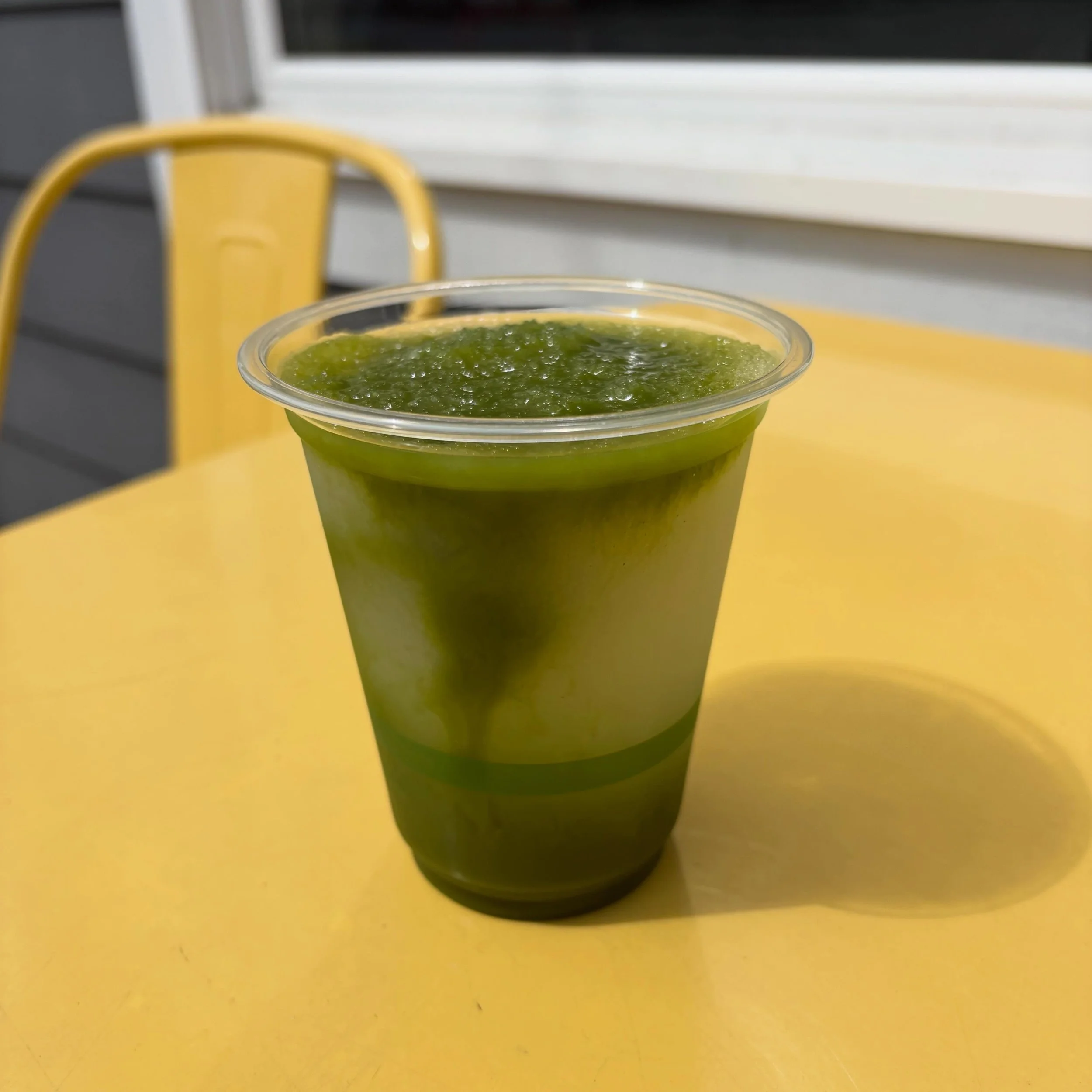 Meet our Matcha Lemonade slushie 💚⭐️
Our lemonade slushie topped with @3treetea matcha - it&rsquo;s sweet and tart and super refreshing. 

Enjoy one today - it&rsquo;s Friday!

#tgif #matchalemonade #highlandpark #cornerstore #westseattle