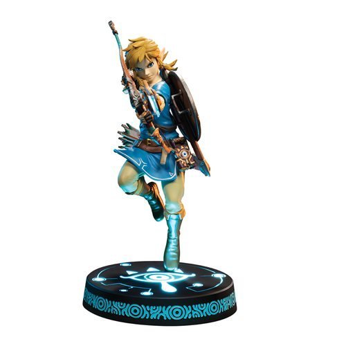 The Legend of Zelda: Breath of the Wild Link Statue