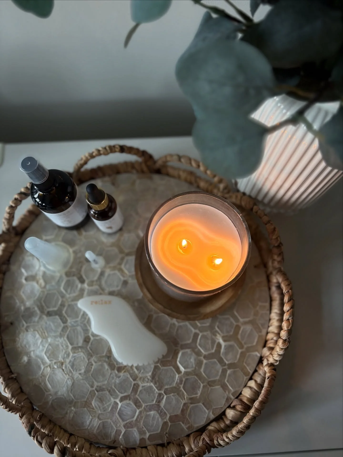 🌿 Back to Basics 🌿

Sometimes the answer to our skin concerns isn&rsquo;t in adding more &mdash; it&rsquo;s in taking a step back.

Our skin already knows how to find balance when we give it the chance. Hydration, nourishment, rest, and consistency