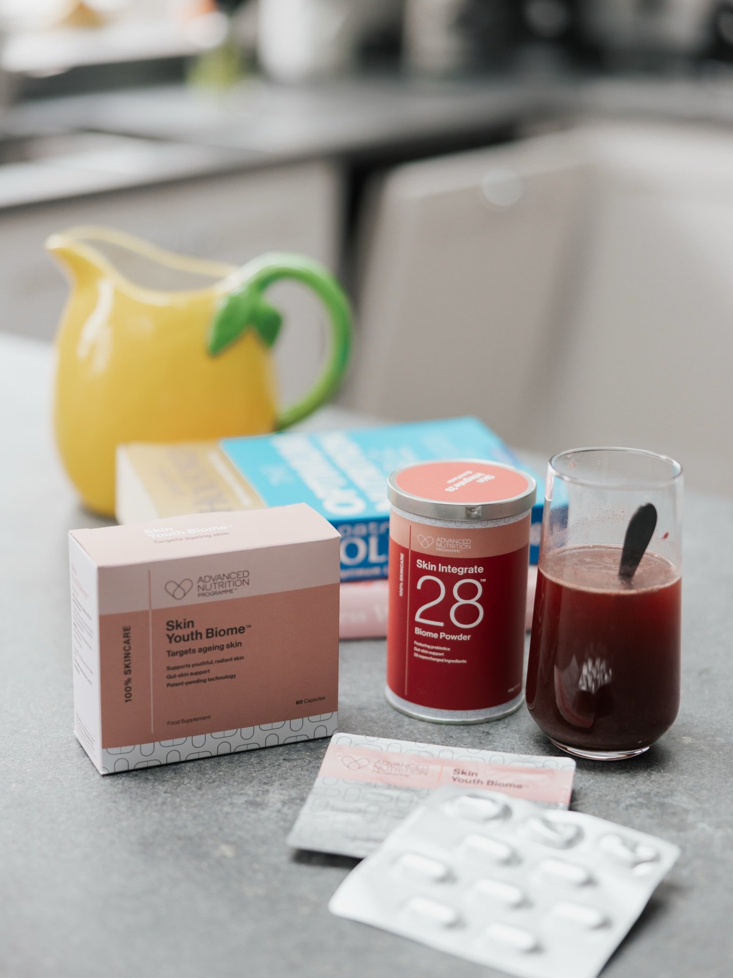 Your skin isn&rsquo;t just about what you put on it&hellip; it&rsquo;s also about what&rsquo;s going on inside 🧠✨

Think of your gut like your skin&rsquo;s &ldquo;control centre.&rdquo; 
If your gut is happy &rarr; your skin often looks clearer, cal