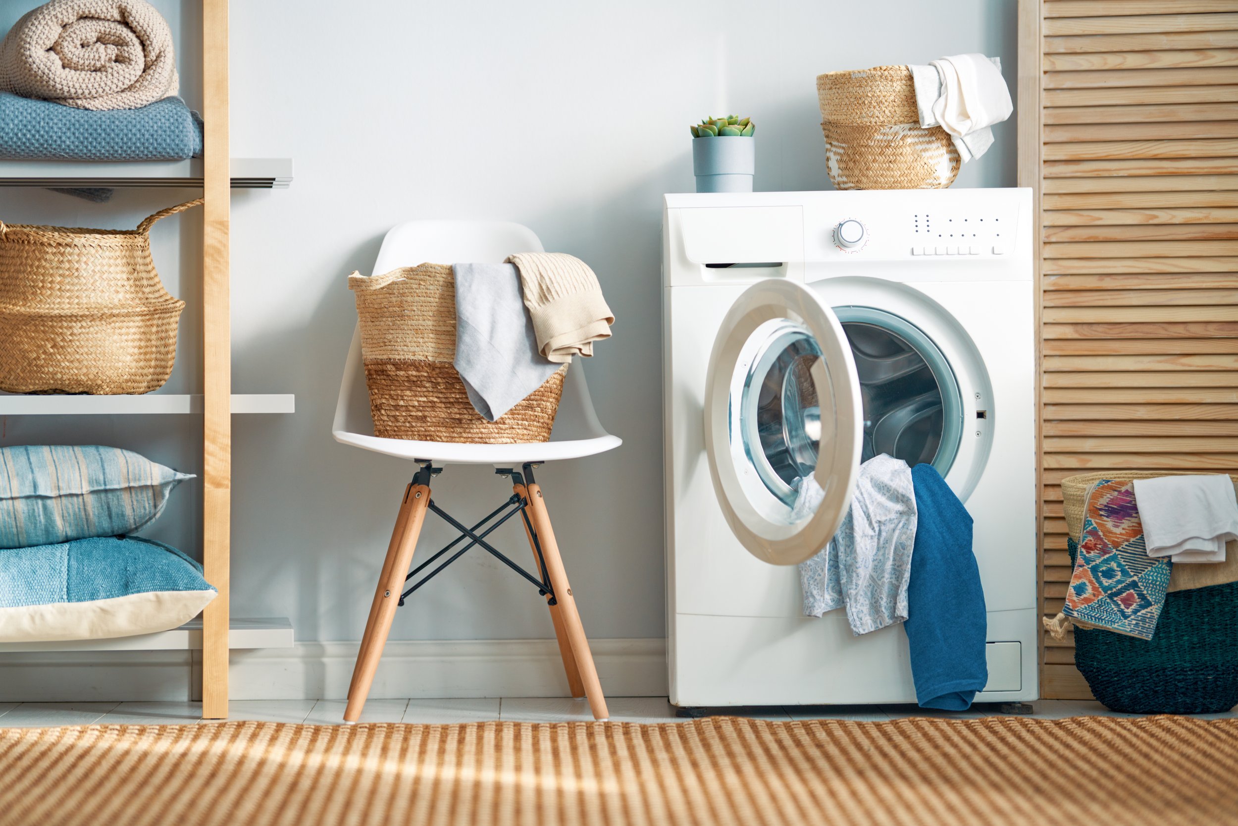 laundry-room-with-washing-machine.jpg