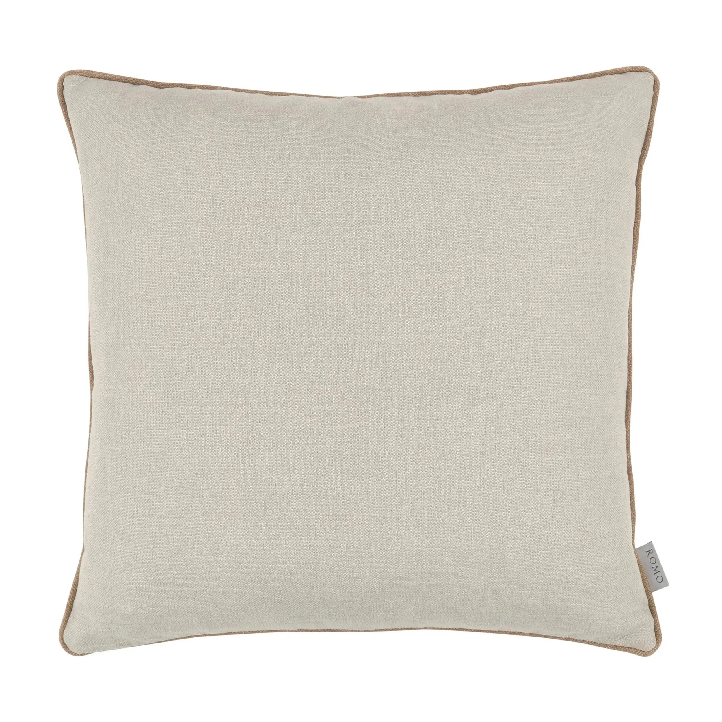 Linara Cushion – Tatami
