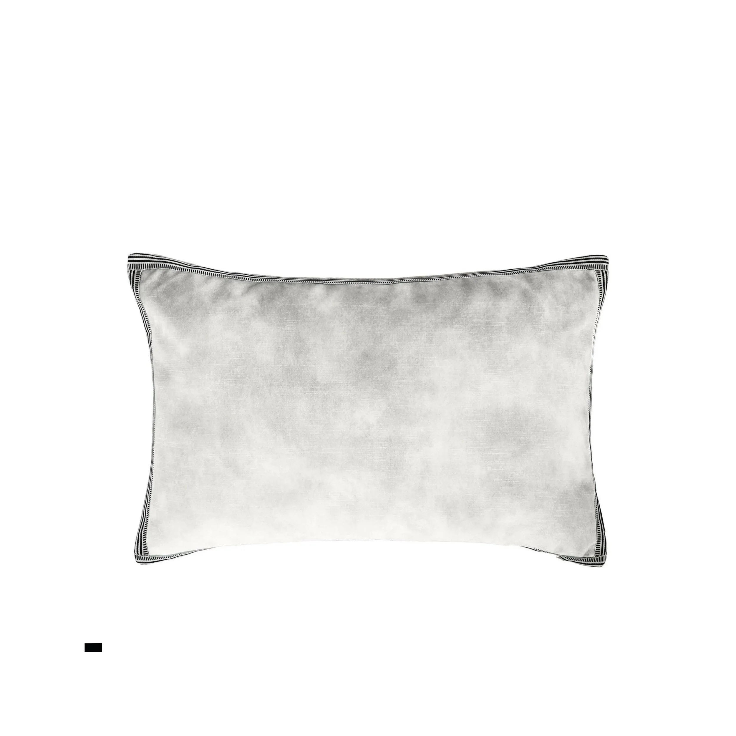 Maison Casamance Manade Nacre velvet cushion, 40 × 60 cm rectangle, front view with braid edge