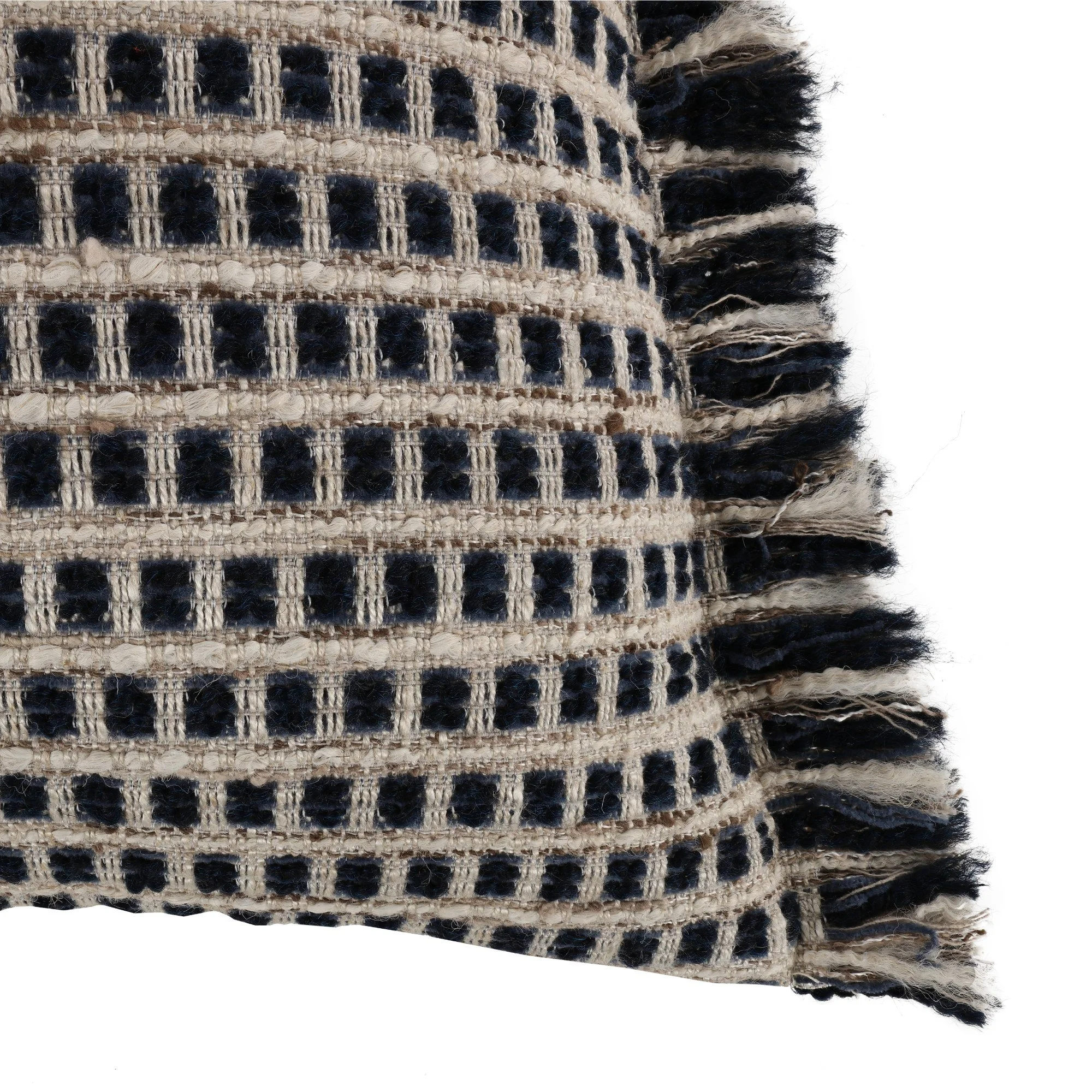 Villa Nova Gilman Neptune cushion, 60 × 40 cm, corner detail