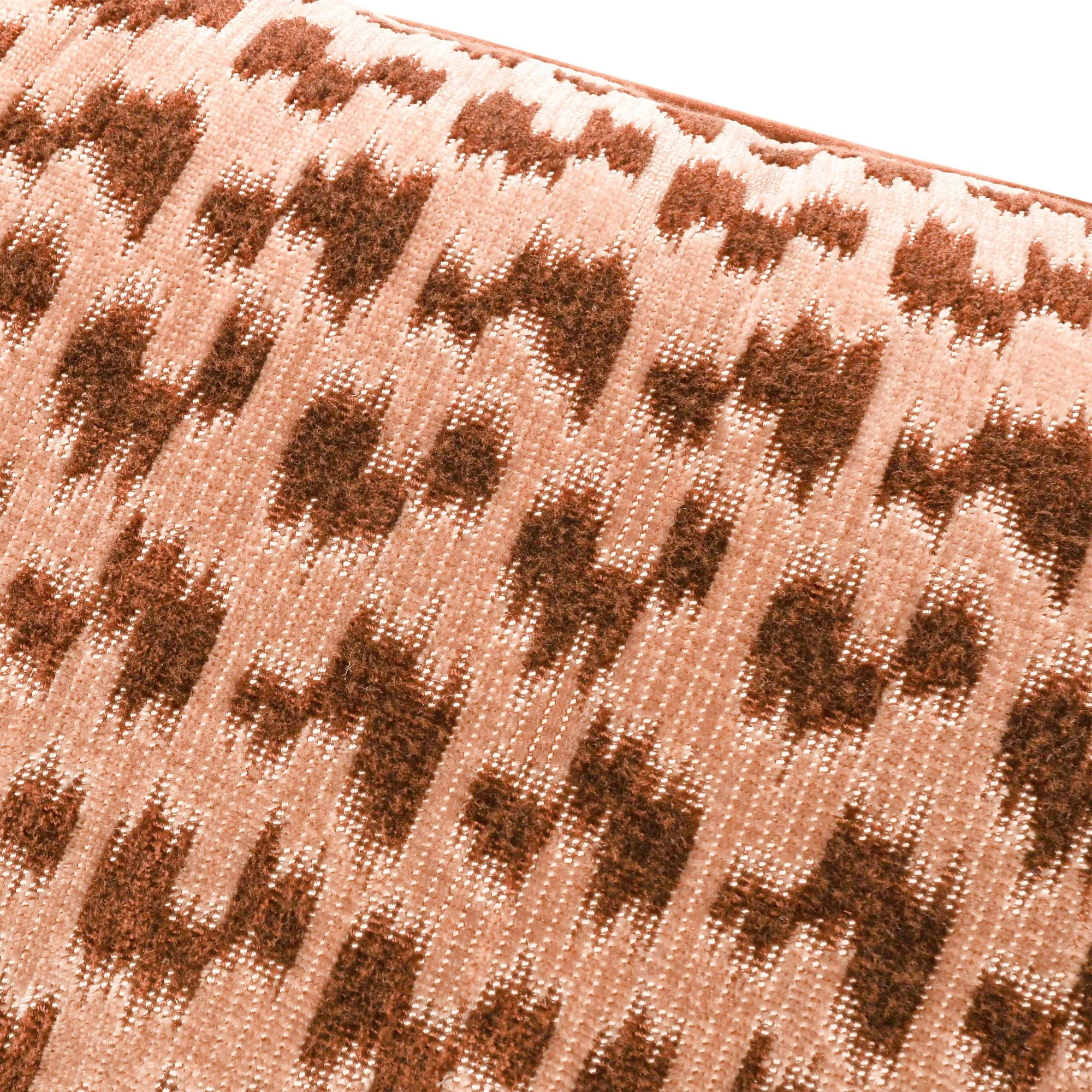 Black Edition Koba Mehndi cushion, 60 × 40 cm, close-up of the fabric