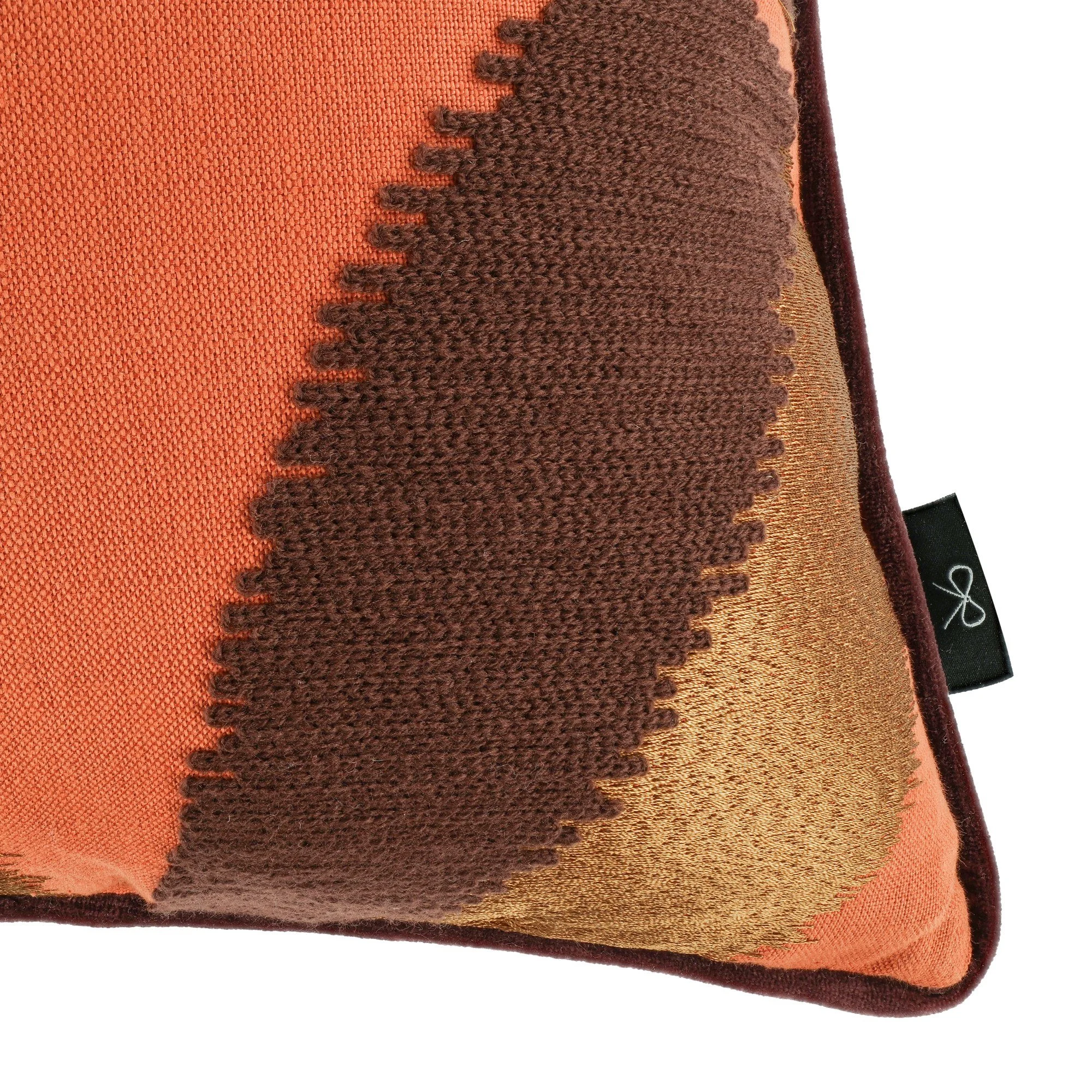 Black Edition Timor Henna cushion, 55 × 55 cm, corner detail