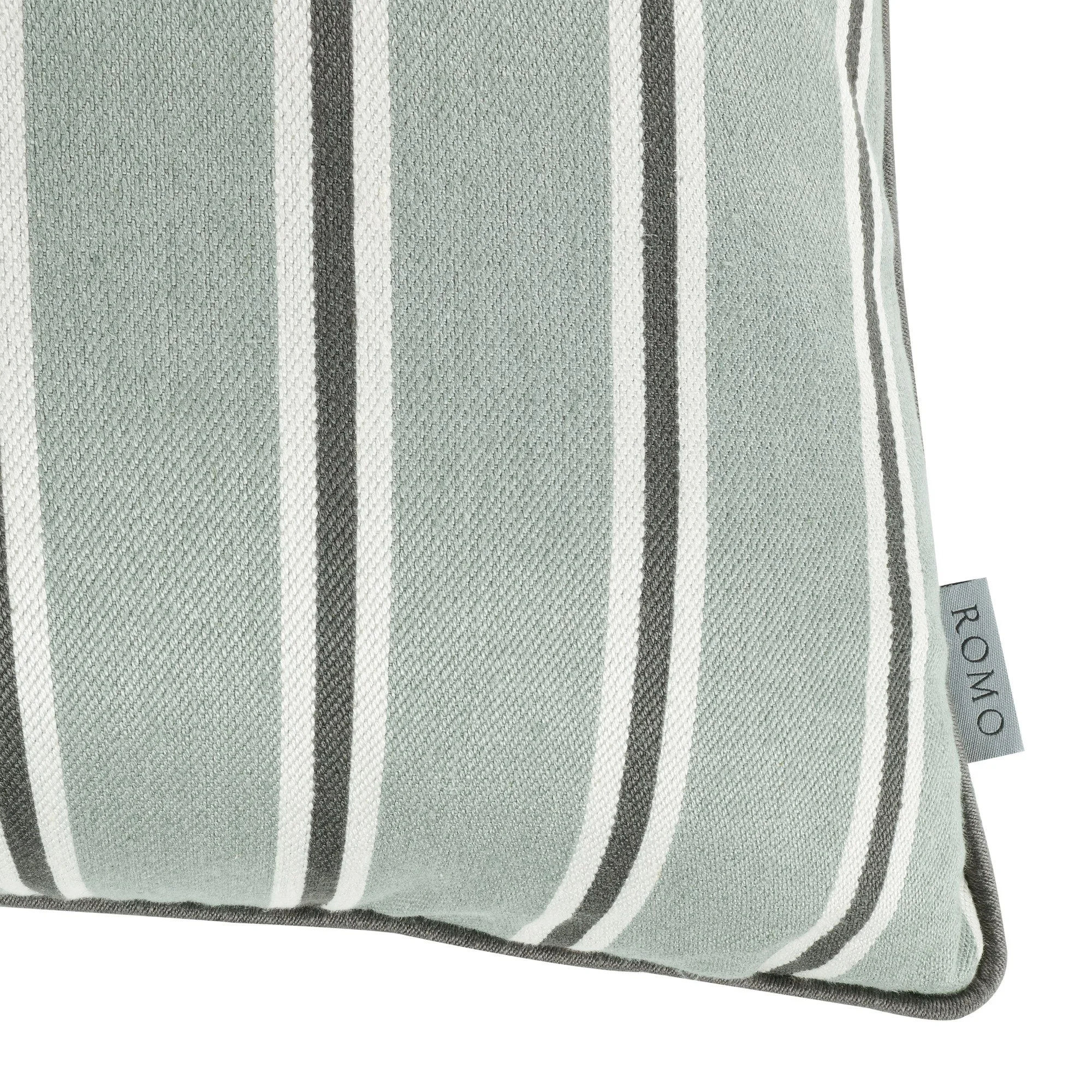 Romo Tiva Silver Blue cushion, 50 × 50 cm, corner detail