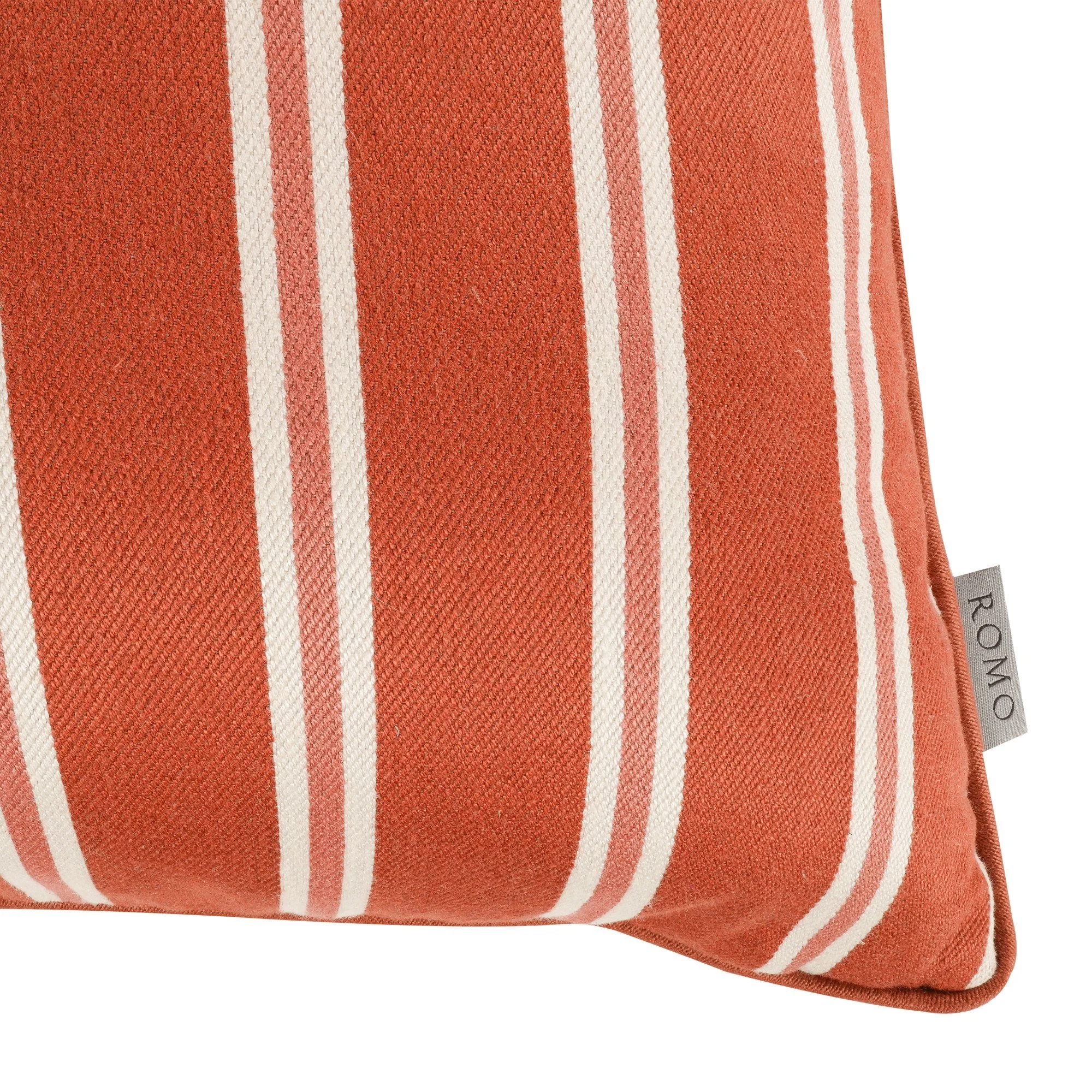 Romo Tiva Russet cushion, 50 × 50 cm, corner detail