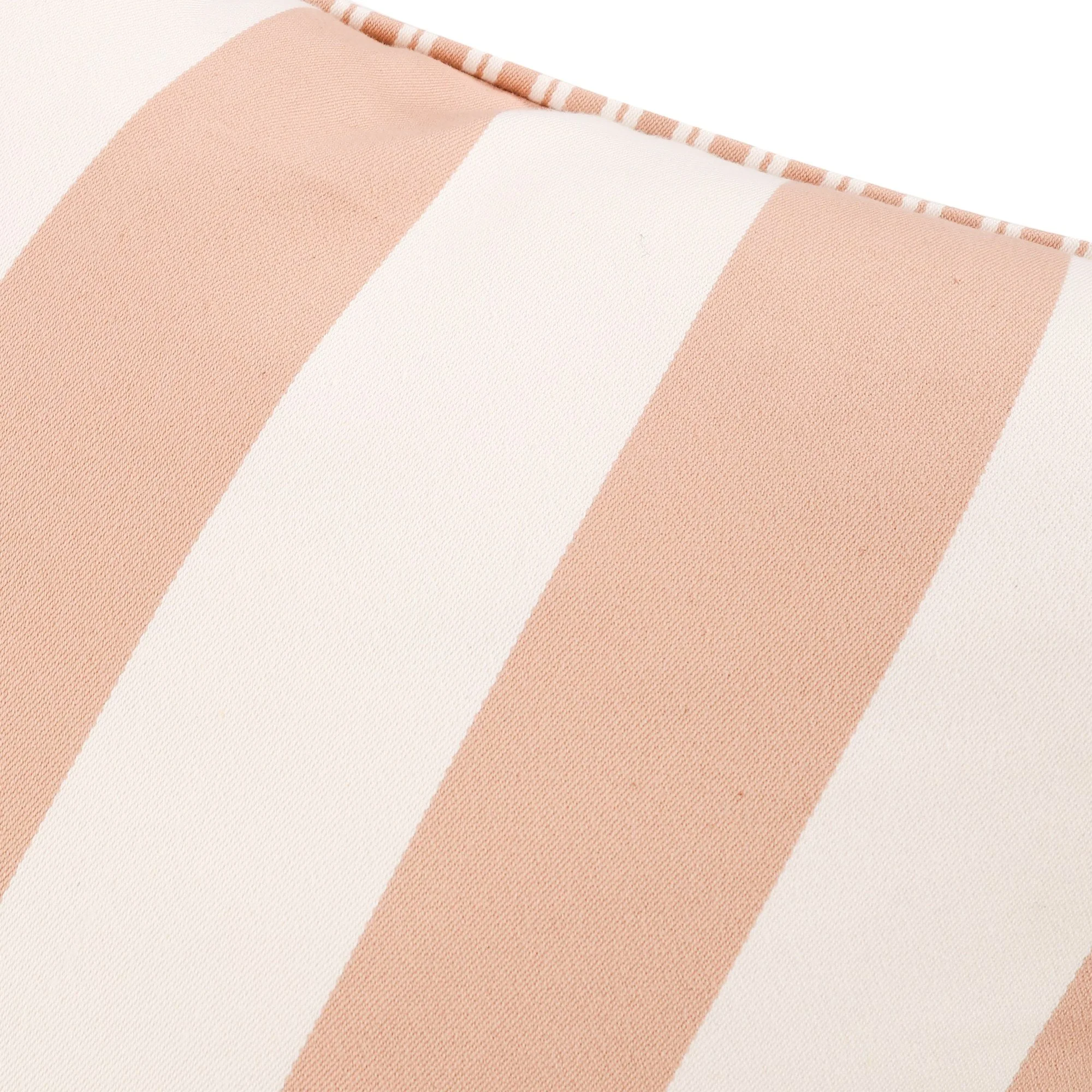 Romo Aron Tuscan Pink cushion, 50 × 50 cm, close-up of the fabric