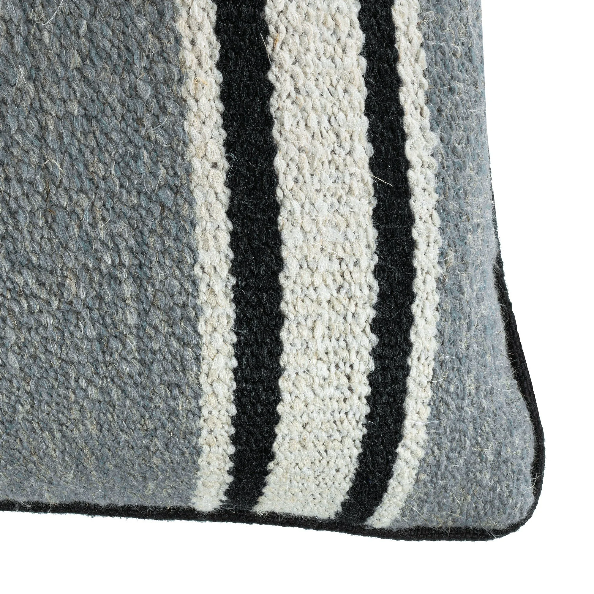 Romo Omba Blueberry cushion, 60 × 40 cm, corner detail
