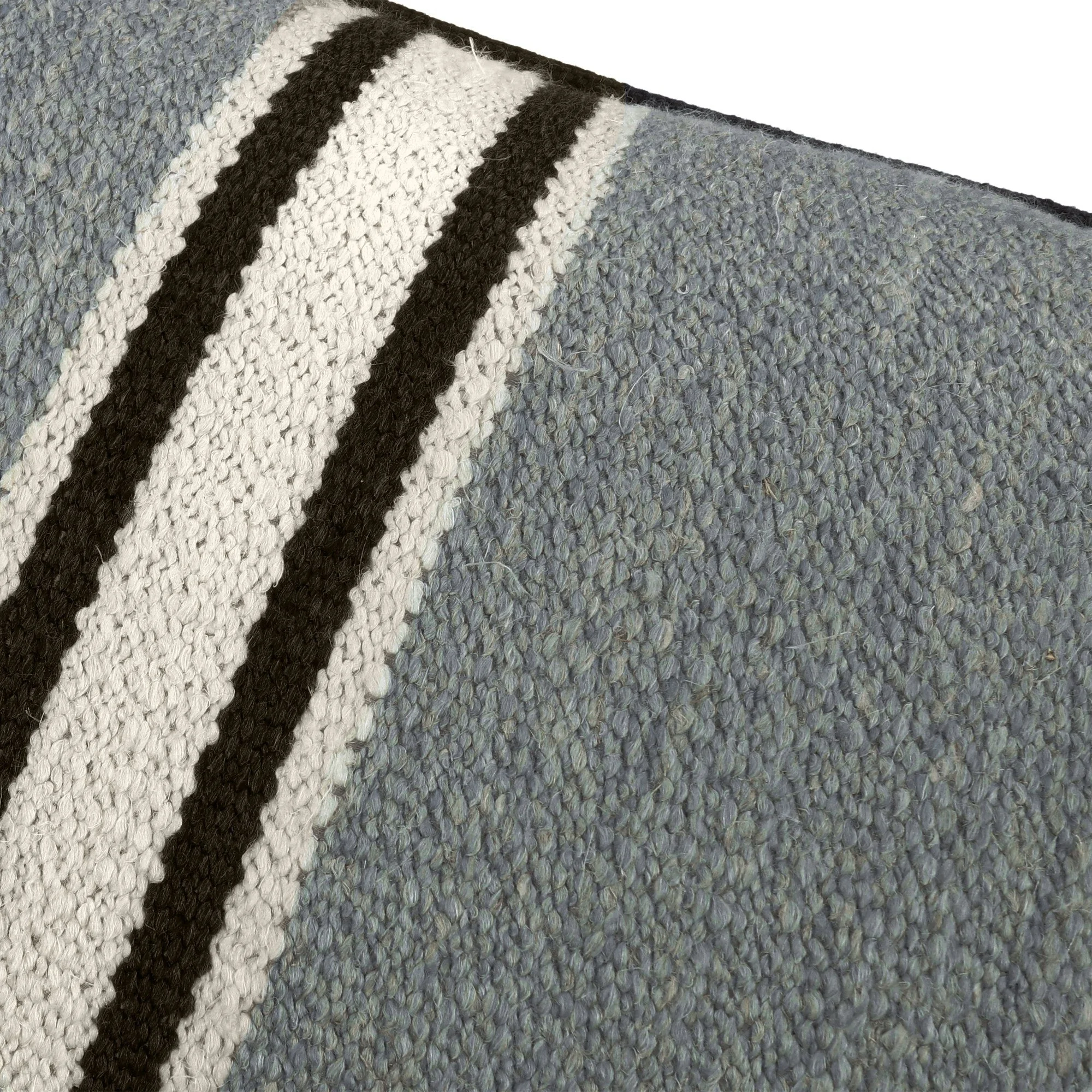 Romo Omba Blueberry cushion, 60 × 40 cm, close-up of the fabric