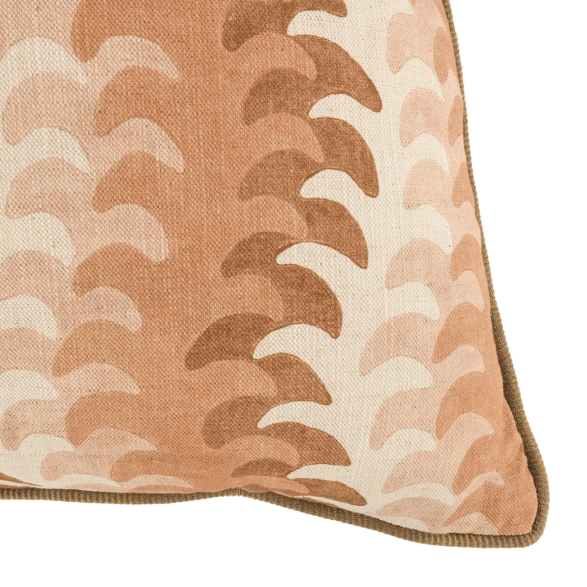 Romo Eshi Tuscan Pink cushion, 60 × 40 cm, corner detail