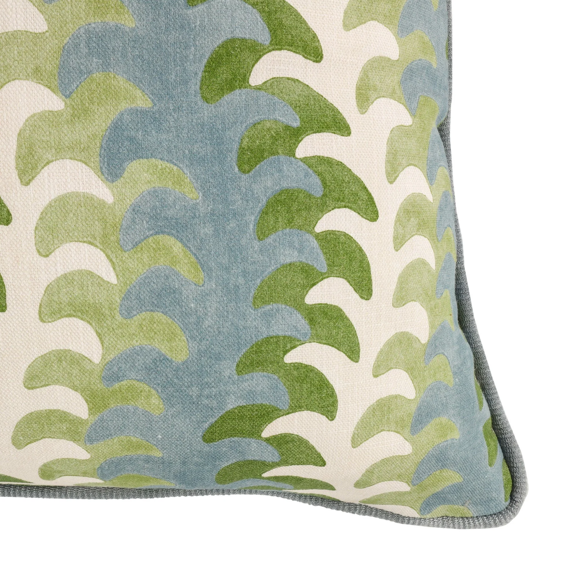 Romo Eshi Kiwi cushion, 60 × 40 cm, corner detail