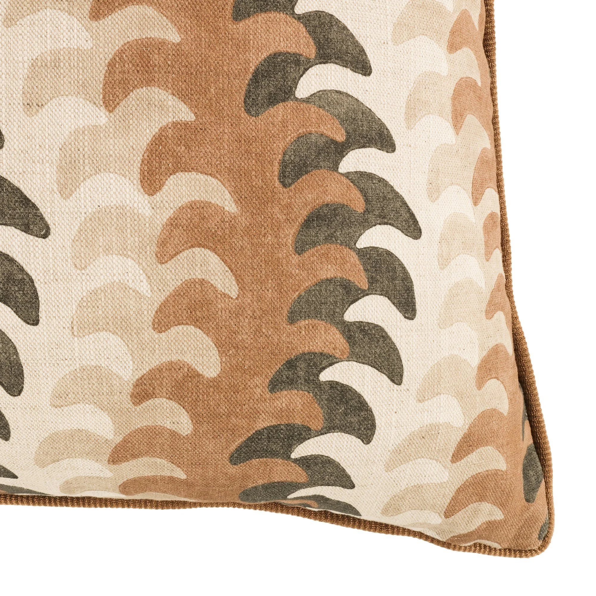 Romo Eshi Copper cushion, 60 × 40 cm, corner detail