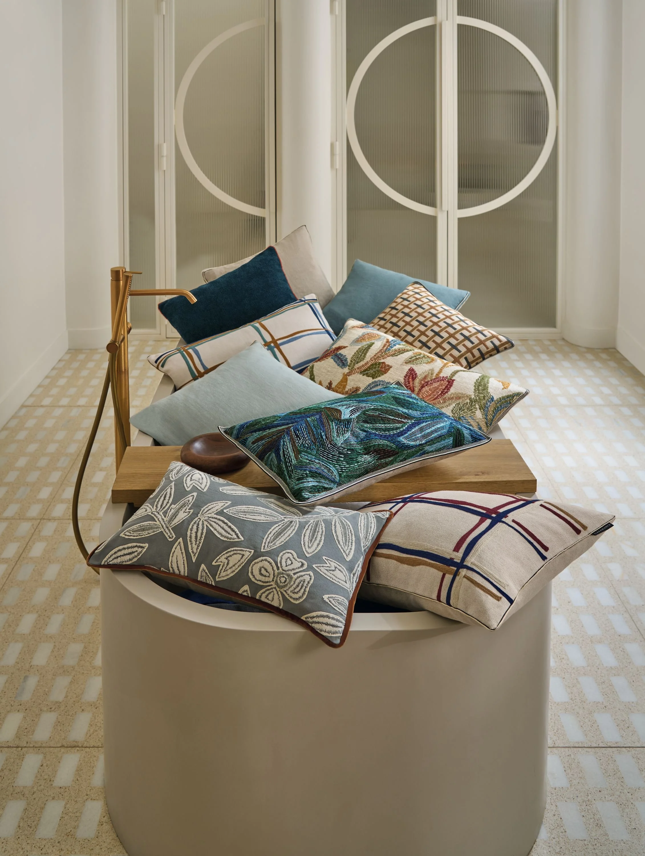 MAISON CASAMANCE_LMC - COMPOSITION OBAN - IVY - THE LOST GARDEN - CHROMA - RICO RUIVO - FORGET ME NOT-2.jpg
