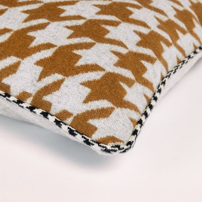Houndstooth wool jacquard cushion beige ecru
