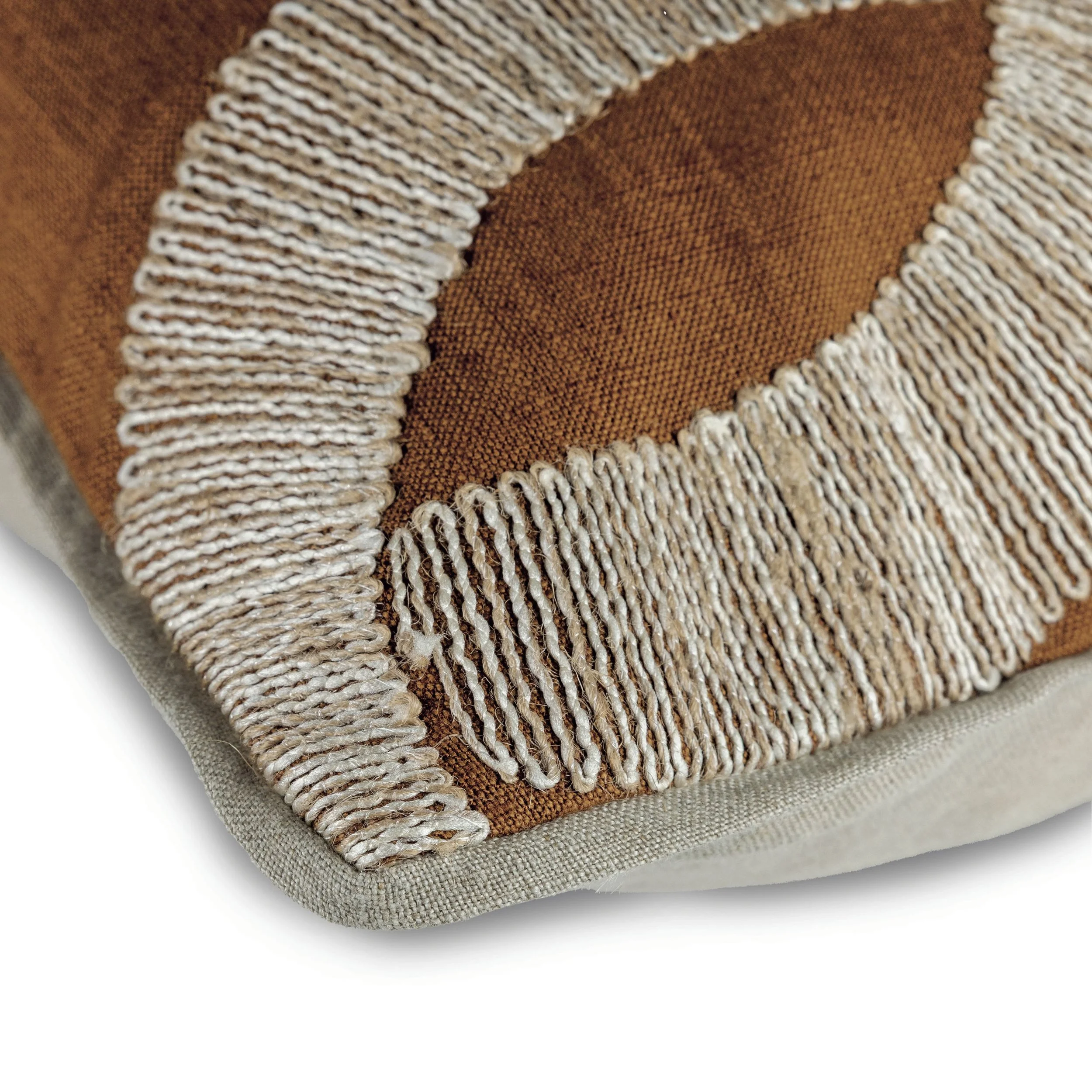 Casamance Sur Un Fil embroidery detail