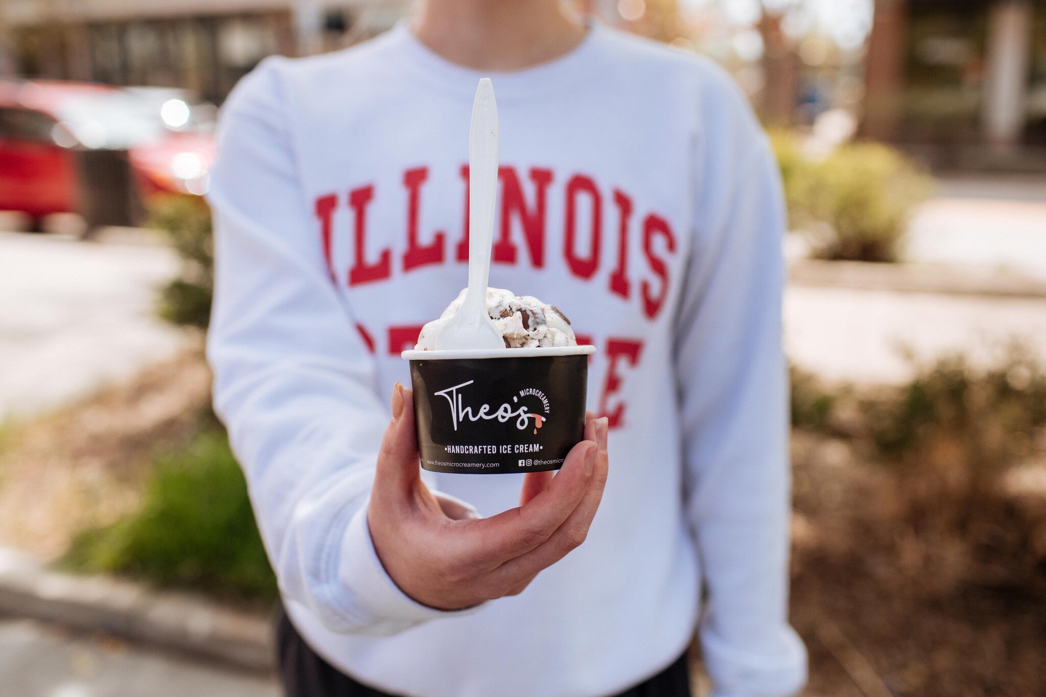Congratulations, ISU grads! 🎉🎓Celebrate your achievement with our newest small batch flavor, Reggie Tracks! It's a twist on the classic Moose Tracks with a vanilla base, peanut butter cups, and fudge pieces.  Stop by and treat yourself and celebrat