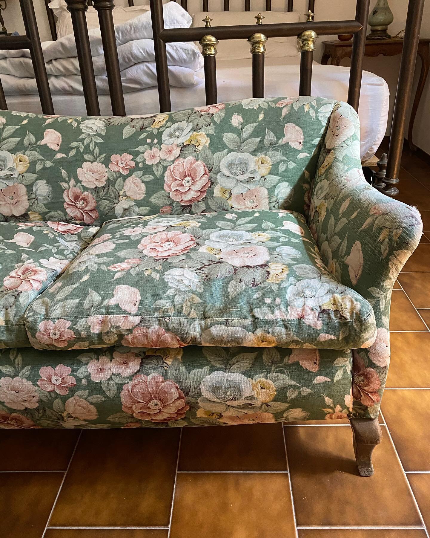 Friends, can you help? My mother has been searching for this exact fabric for years. This little set of sofa and matching chairs were my grandmother&rsquo;s and the fabric on the armrests has worn completely through. It&rsquo;s a thick linen upholste