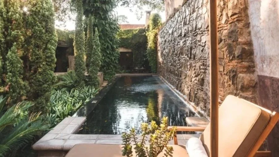 The outdoor pool at one of the best boutique hotels Antigua, El Convento