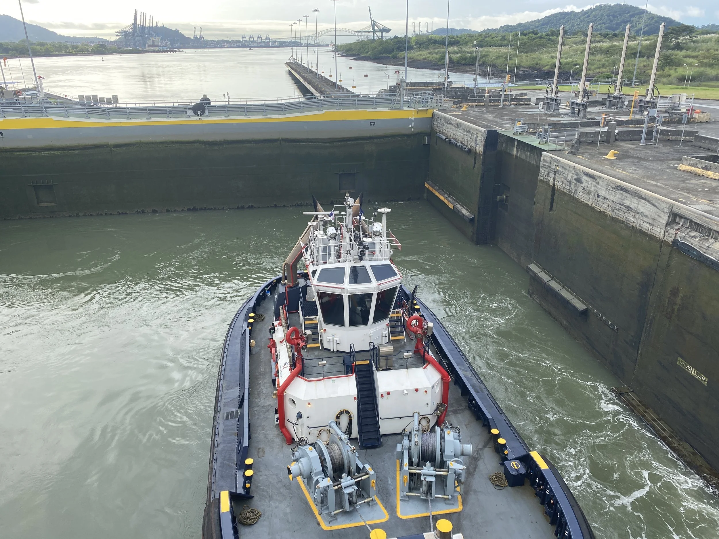 Aft in the first Cocoli Lock