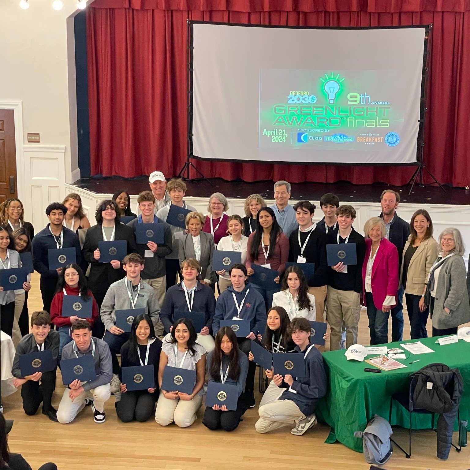 This year, Bedford 2030 hosted the 9th annual Greenlight Awards. High schoolers from all over Westchester came to present on environmental projects they have been working on since December, which range from electric vehicle initiatives to recycling p