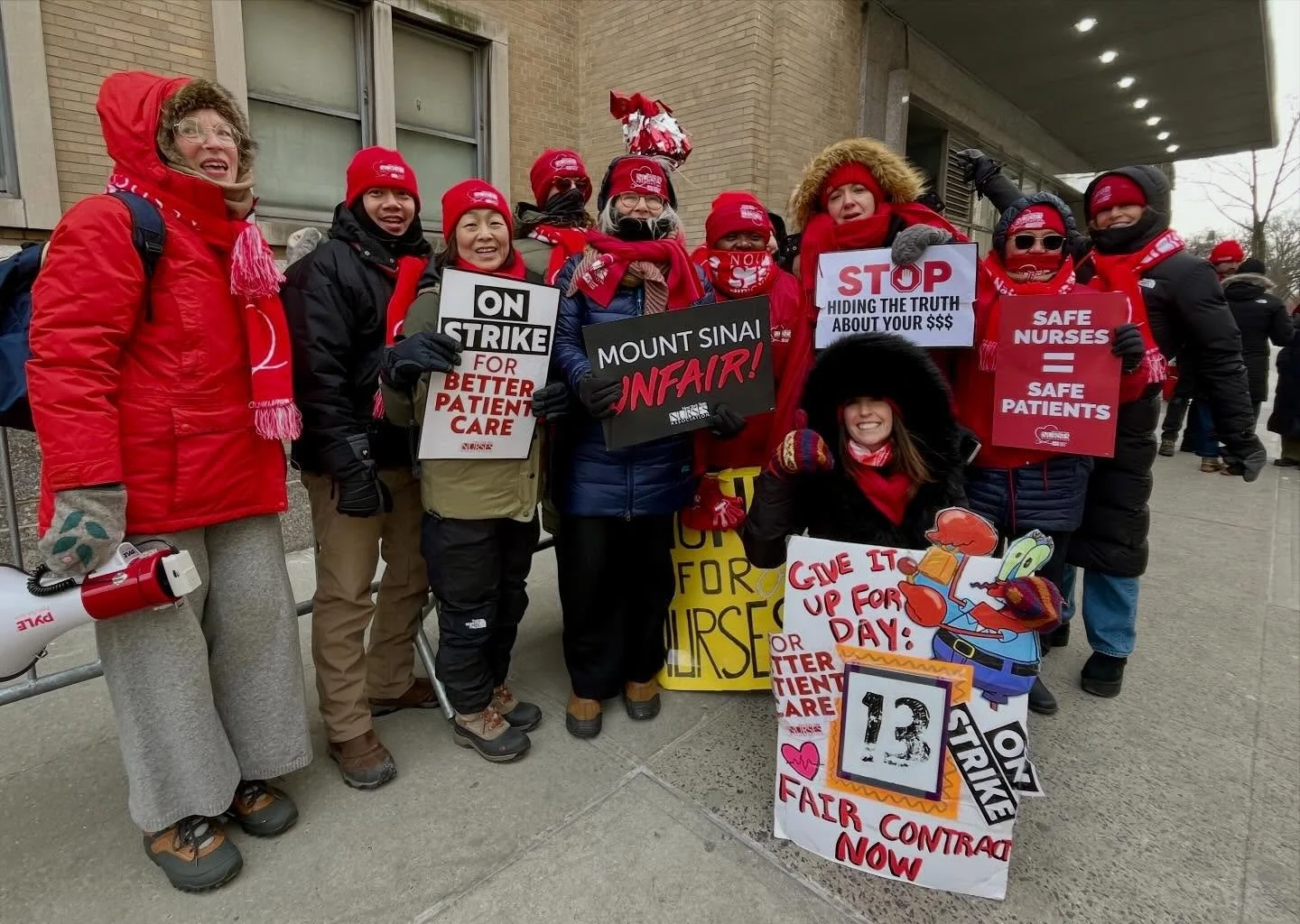 Cold but still fighting! With @nynurses in Morningside Heights to stand with them as they fight for a fair contract. Nurses give their all in the name of public health and patient care and we need to stand with them as they have always stood for us. 