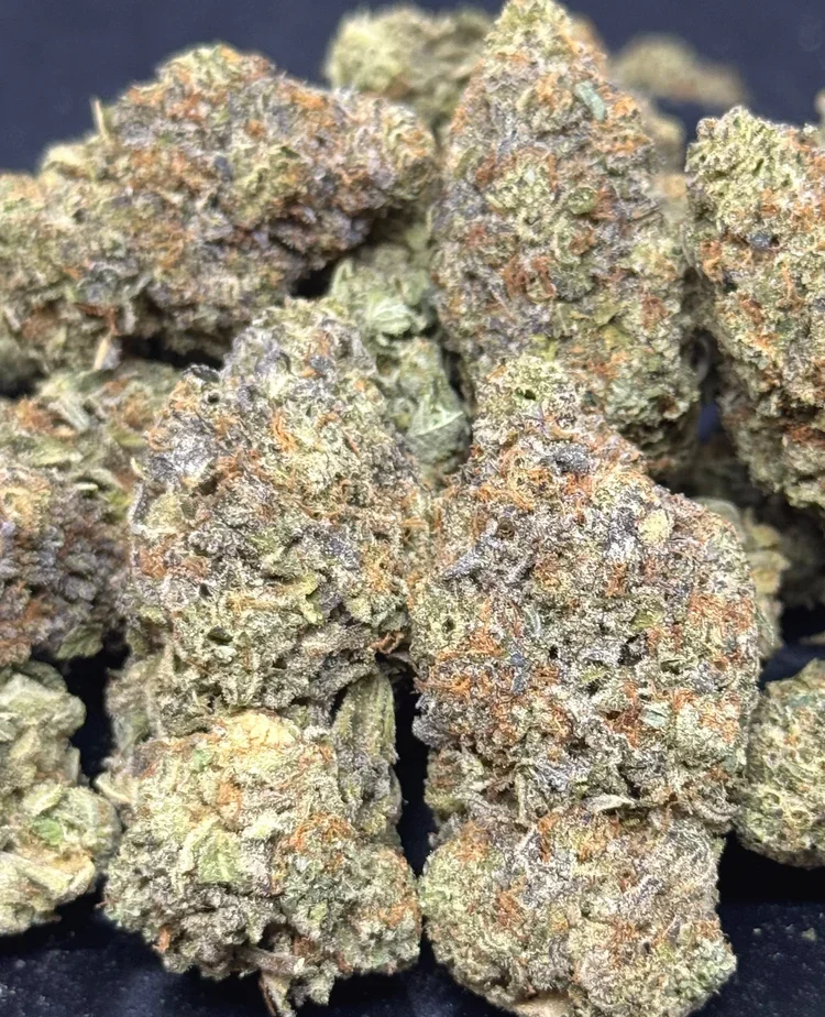 Dank Breath - Indica 85$ oz