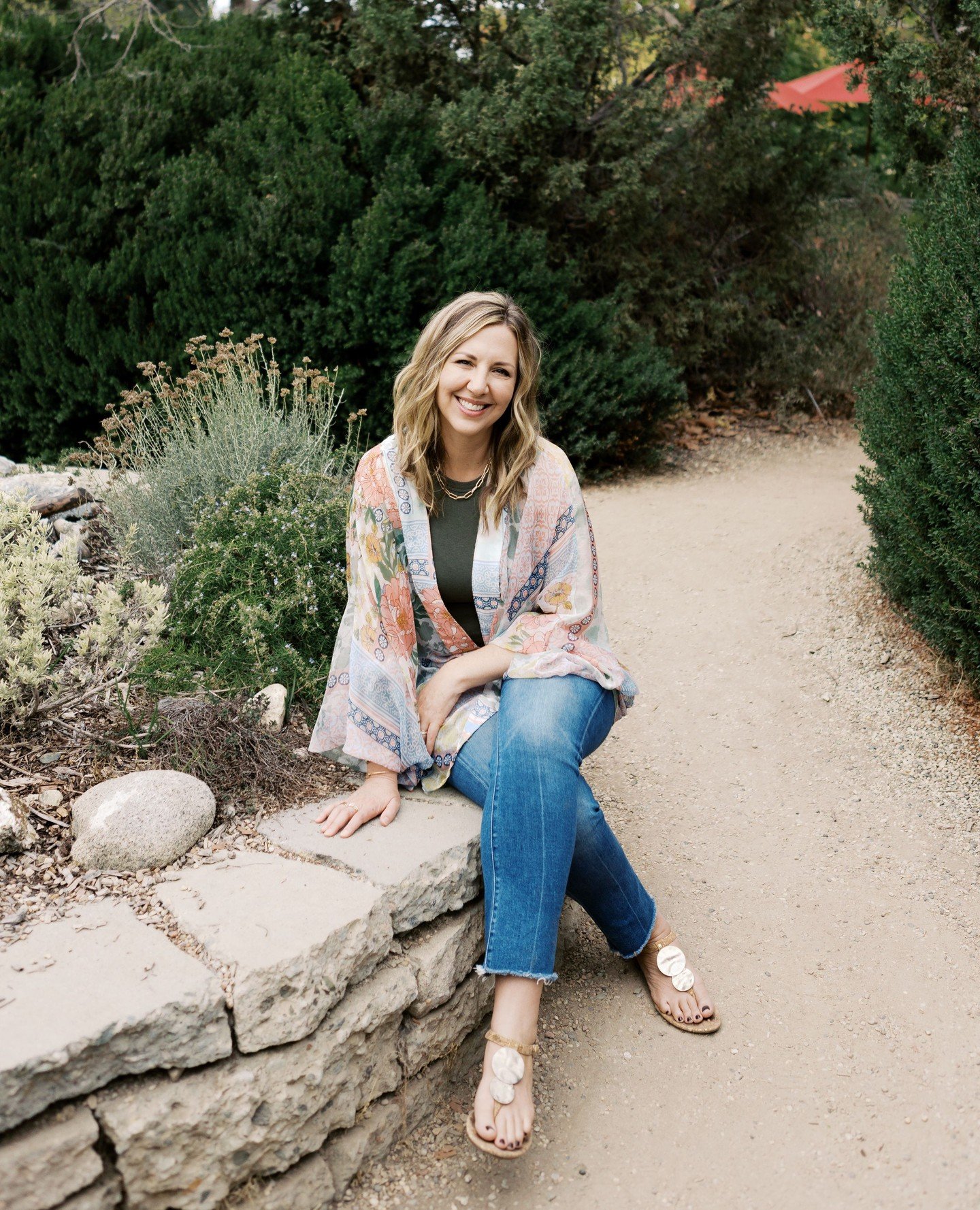 Here&rsquo;s to women who create, lead, nurture, and design lives on their own terms. 🤍⁠
I&rsquo;m proud to do what I love and to work alongside so many incredible women every day. Ladies, here&rsquo;s your flowers 💐Happy Women&rsquo;s Day!⁠
#Emily