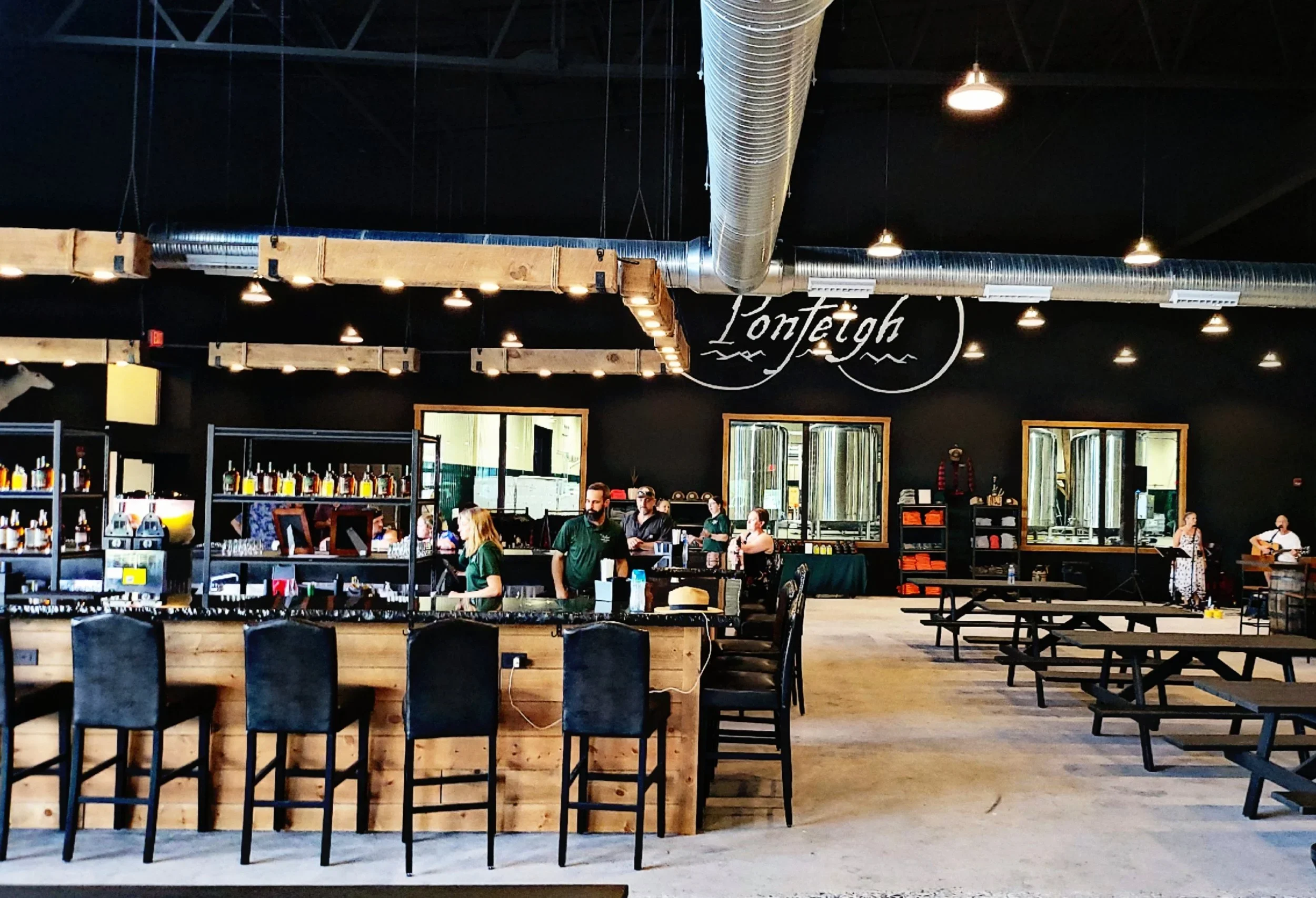 ponfeigh interior.webp