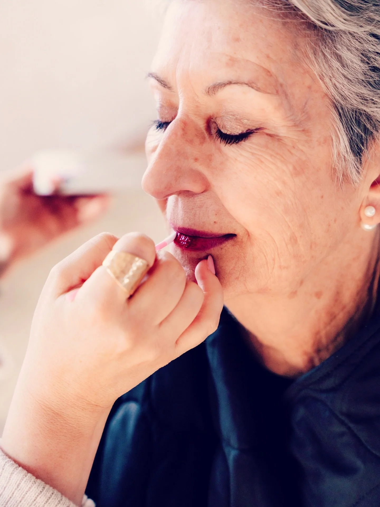 Wow lip Wednesday.  It&rsquo;s a thing! It makes every humpday an adventure in my authentic essence. 

That&rsquo;s all I&rsquo;ve got today.  Hahaha, lips are where it&rsquo;s at today. 

Colour is @cheekbonebeauty and master MUA is @lindsey_freebir