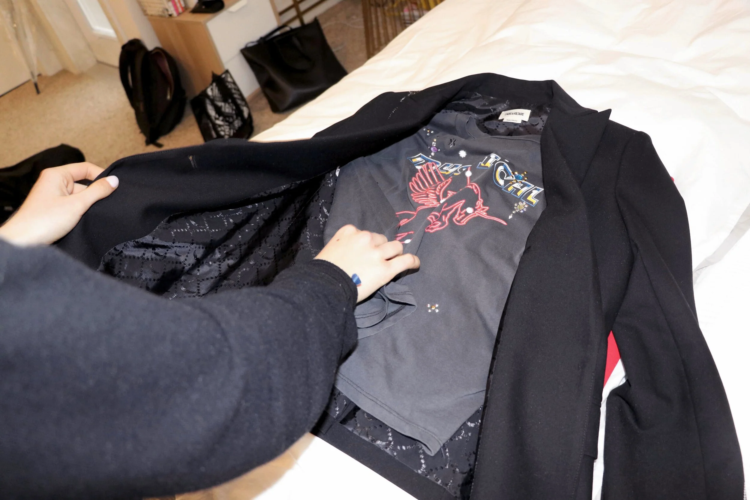 revolve-5.jpg