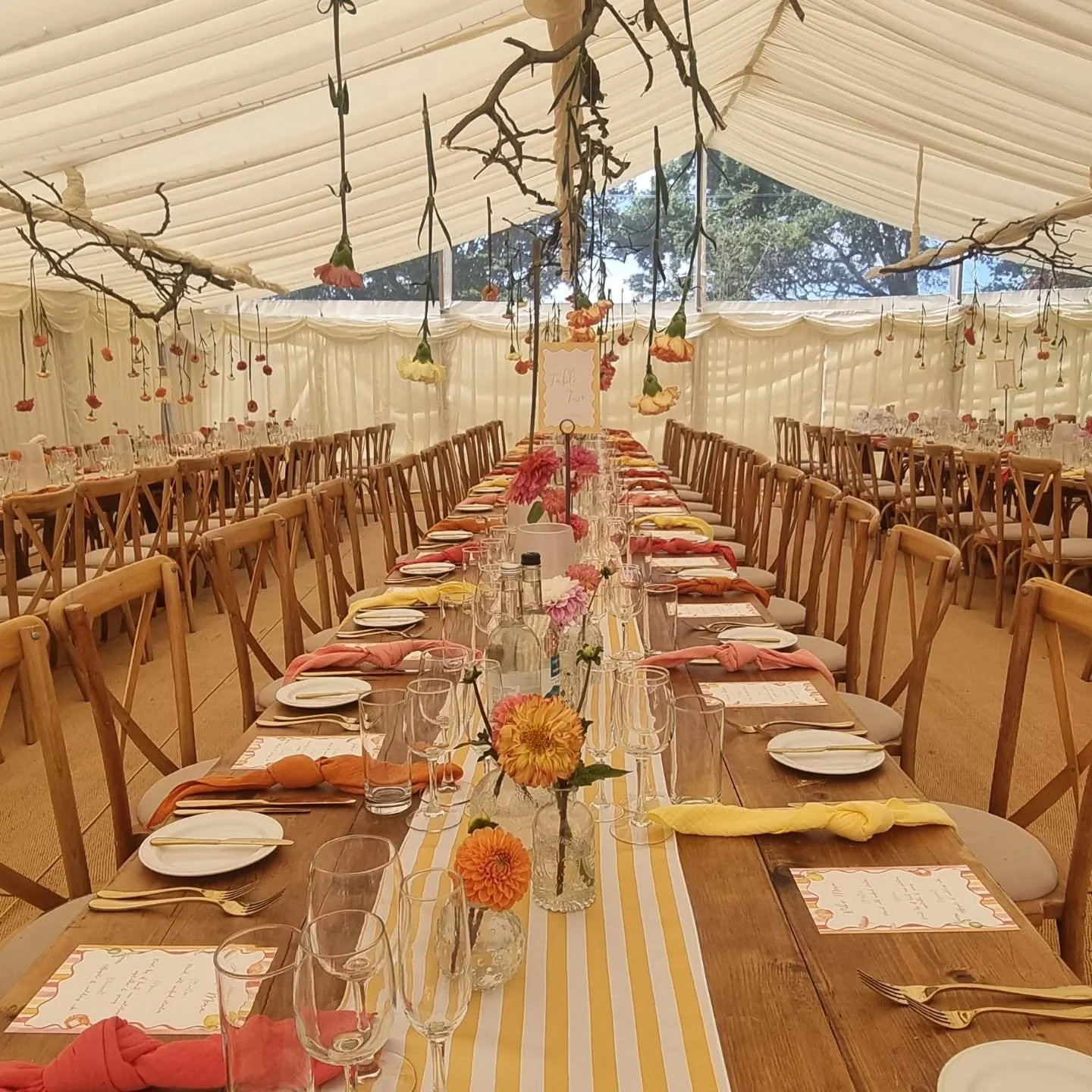 A little flash back to this time last week, a whole week married for Lucy and Ant!! Sunset colours for 120 guests in a stunning location ❤️
Stationery items included:
#seatingplans
#timeline
#individualmenucards
#tablenumbers
#churchorderofservice