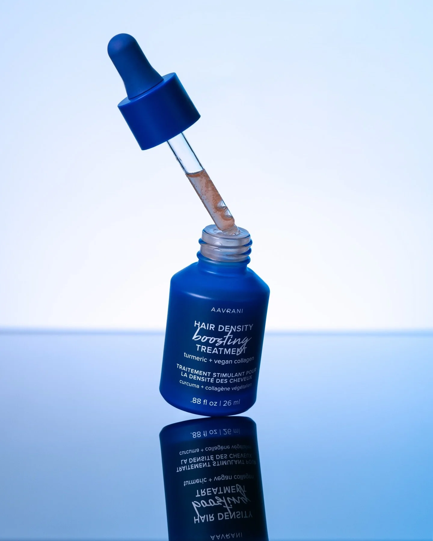 Once in a blue bottle @aavrani 
Photo by @andreott_ 
#notsponsored #productphotography #ottawa #montreal #productphotographer #sephora #sephoracanada #aavrani #canon #canoncanada #canonphotography