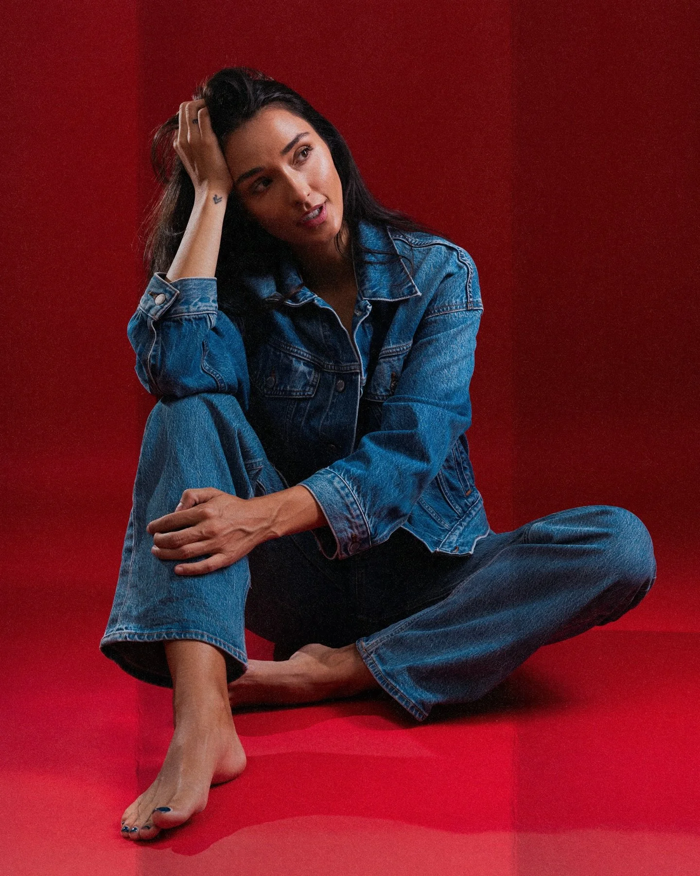 Canadian Tuxedo @thebrunettemood 
.
.
#ottawa #ottawaphotographer #denimondenim #ottawamodel #canadiantuxedo