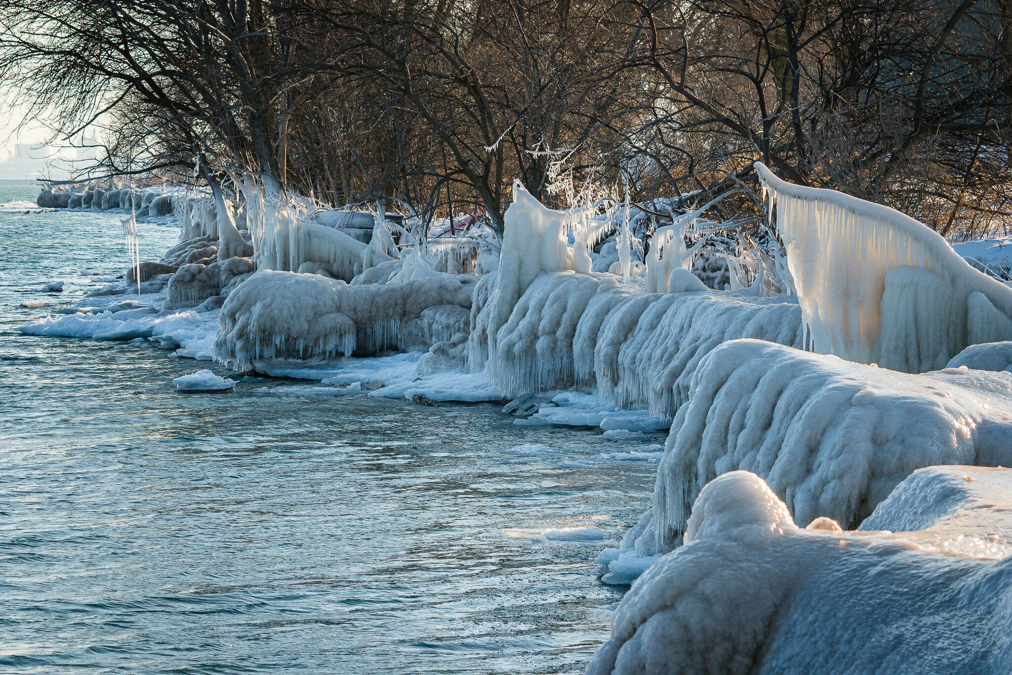 20210220-Milwaukee Lakefront Winter-0017-EDIT-WEB.jpg