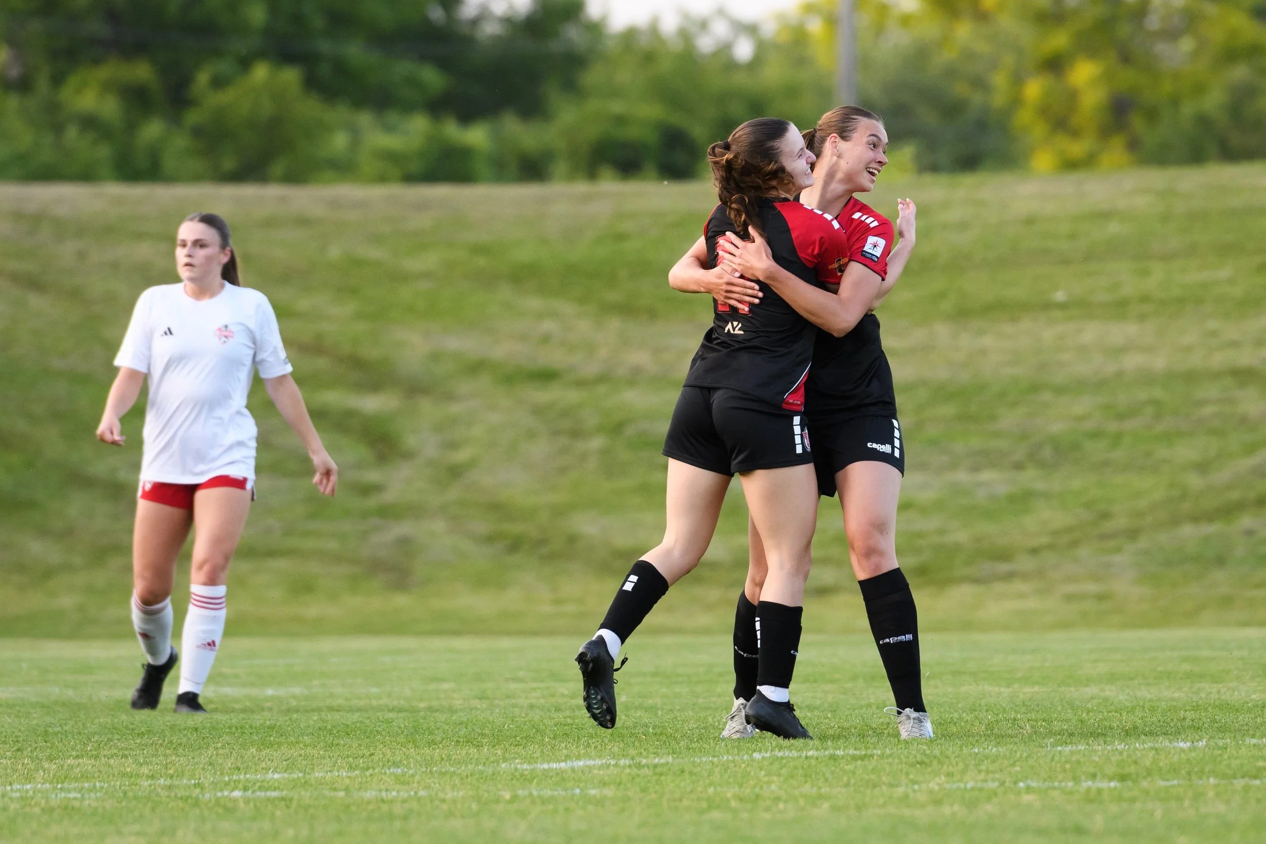 Double Trouble: Guelph United re-signs Olivia Brown and Olivia Rizakos
