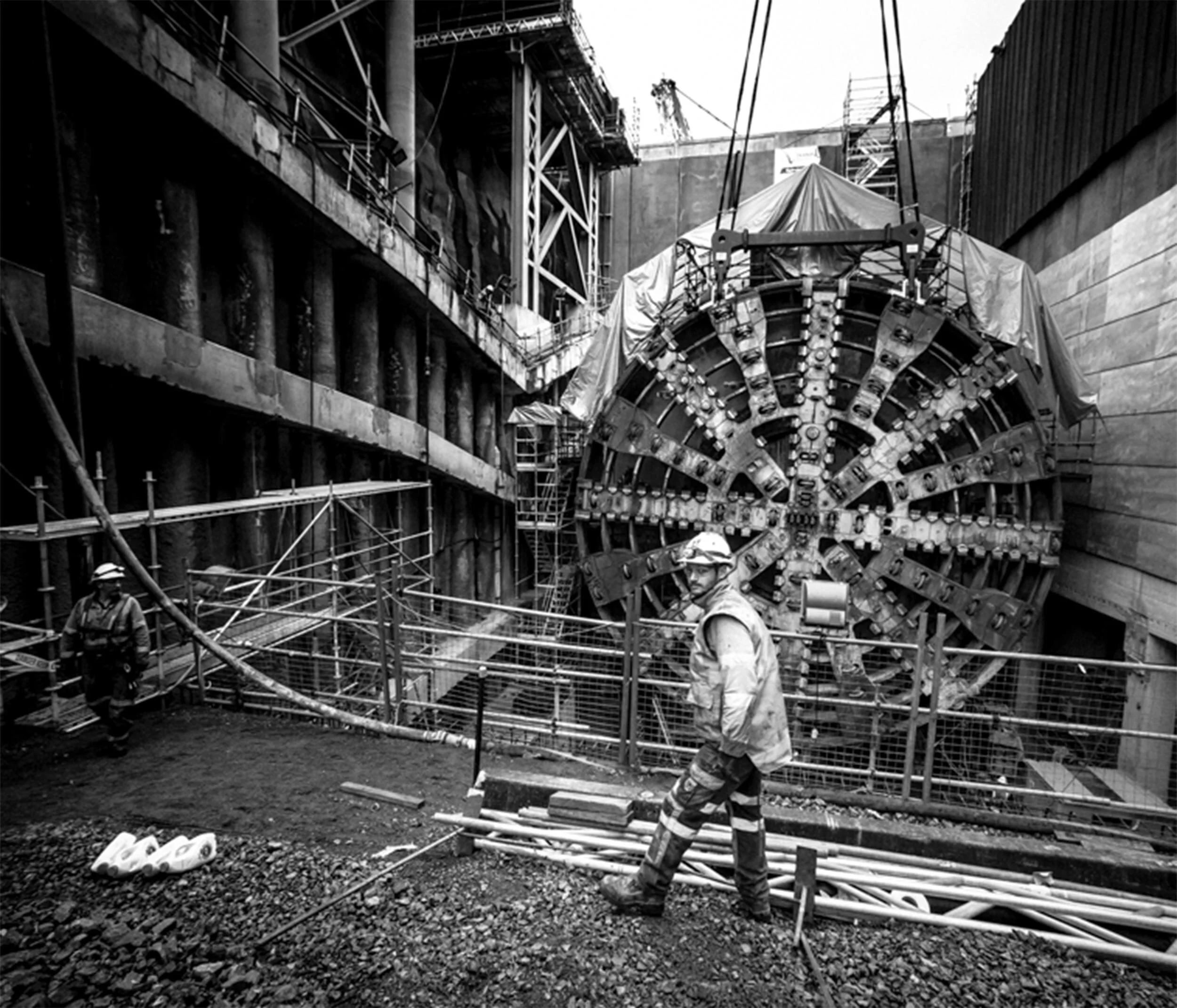 Into the Darkness - Head Lift