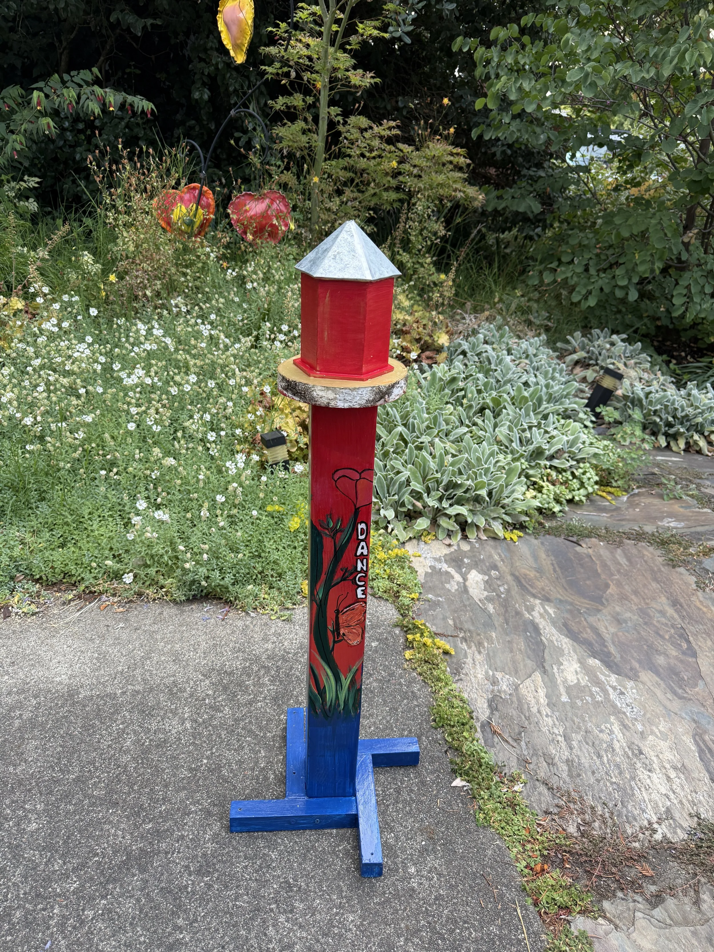 3' Arts Birdhouse--back2.JPG