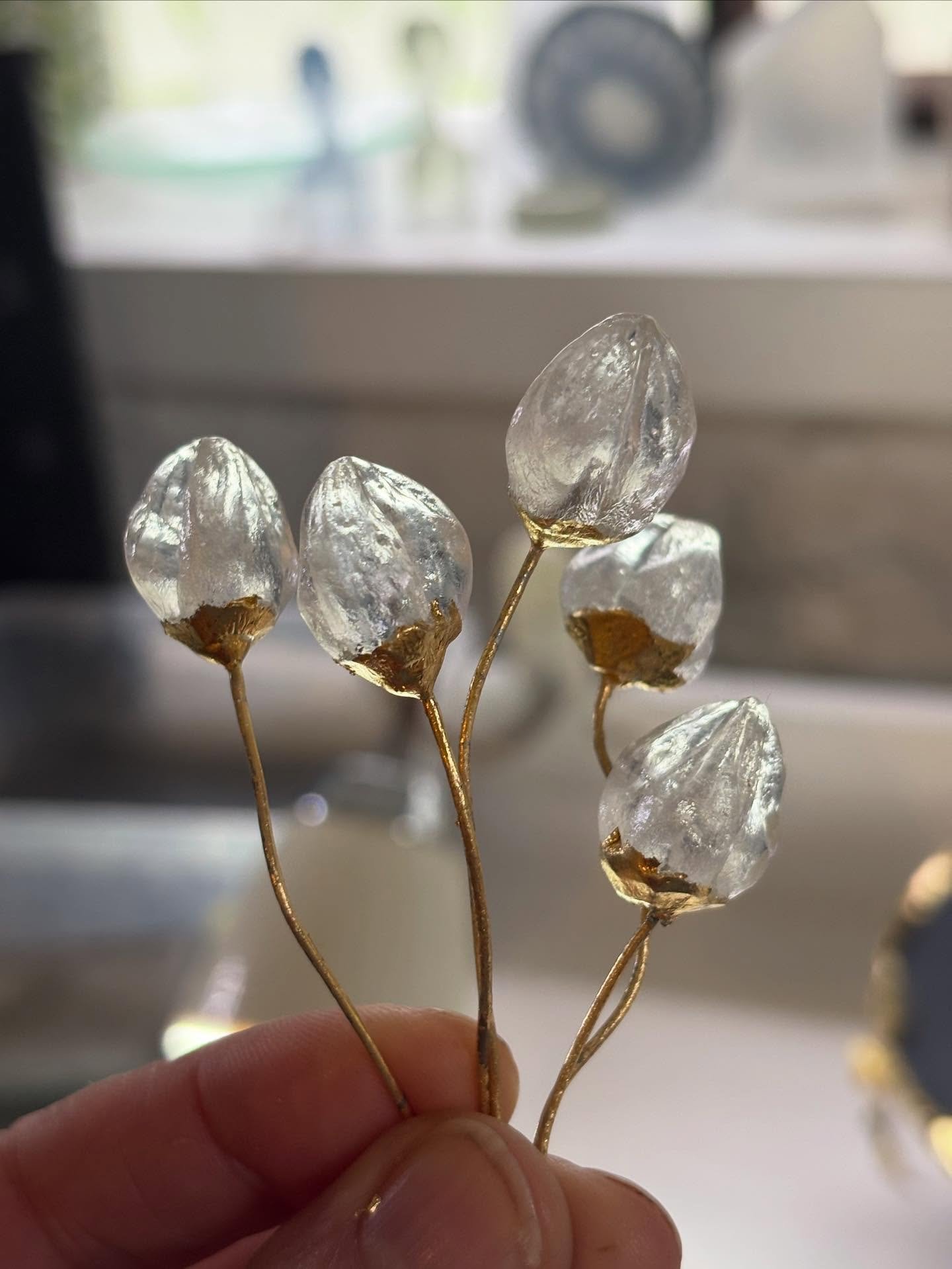 Gold leafed cast glass bluebell buds 🫶🫶🫶