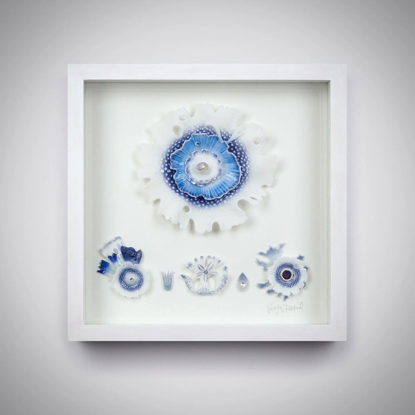 This other large framed wall piece featuring pate de verre, cast glass, and found natural objects will be going to Contemporary Applied Arts @caagallery mid November for their Christmas exhibition.
Stephen Heaton Photography

#cardiff #welshartist #g