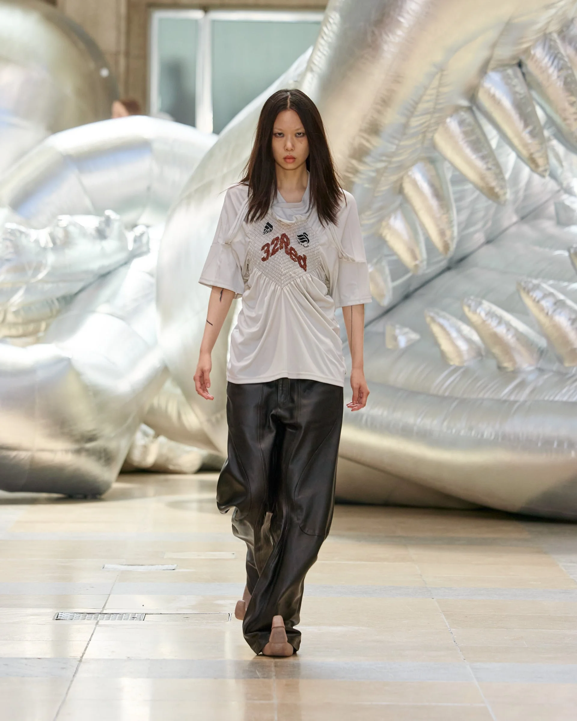 LUEDER_SS26_Runway25_by_Finnegan-Koichi-Godenschweger_for_BFW_insta.jpg