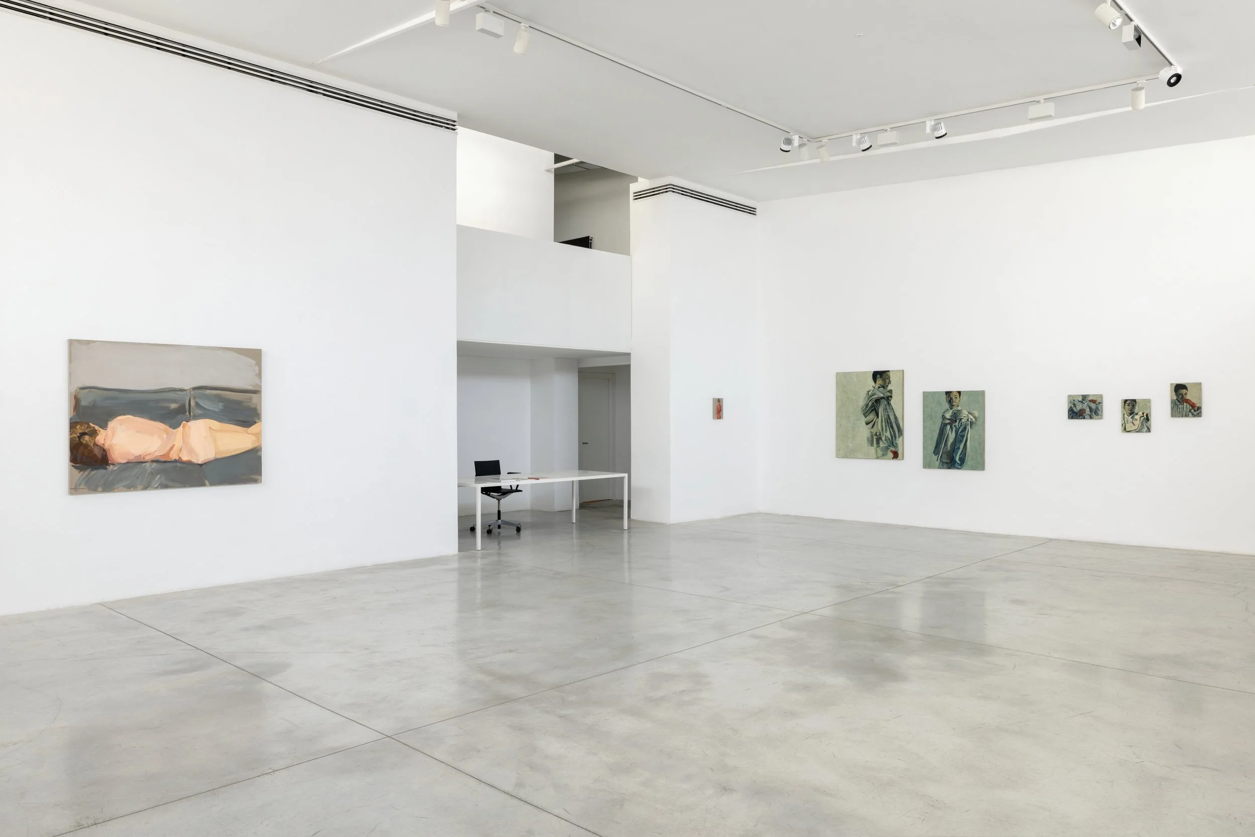 Installation view, The Fold, Alon Segev Gallery, 2025. Photo: Elad Sarig