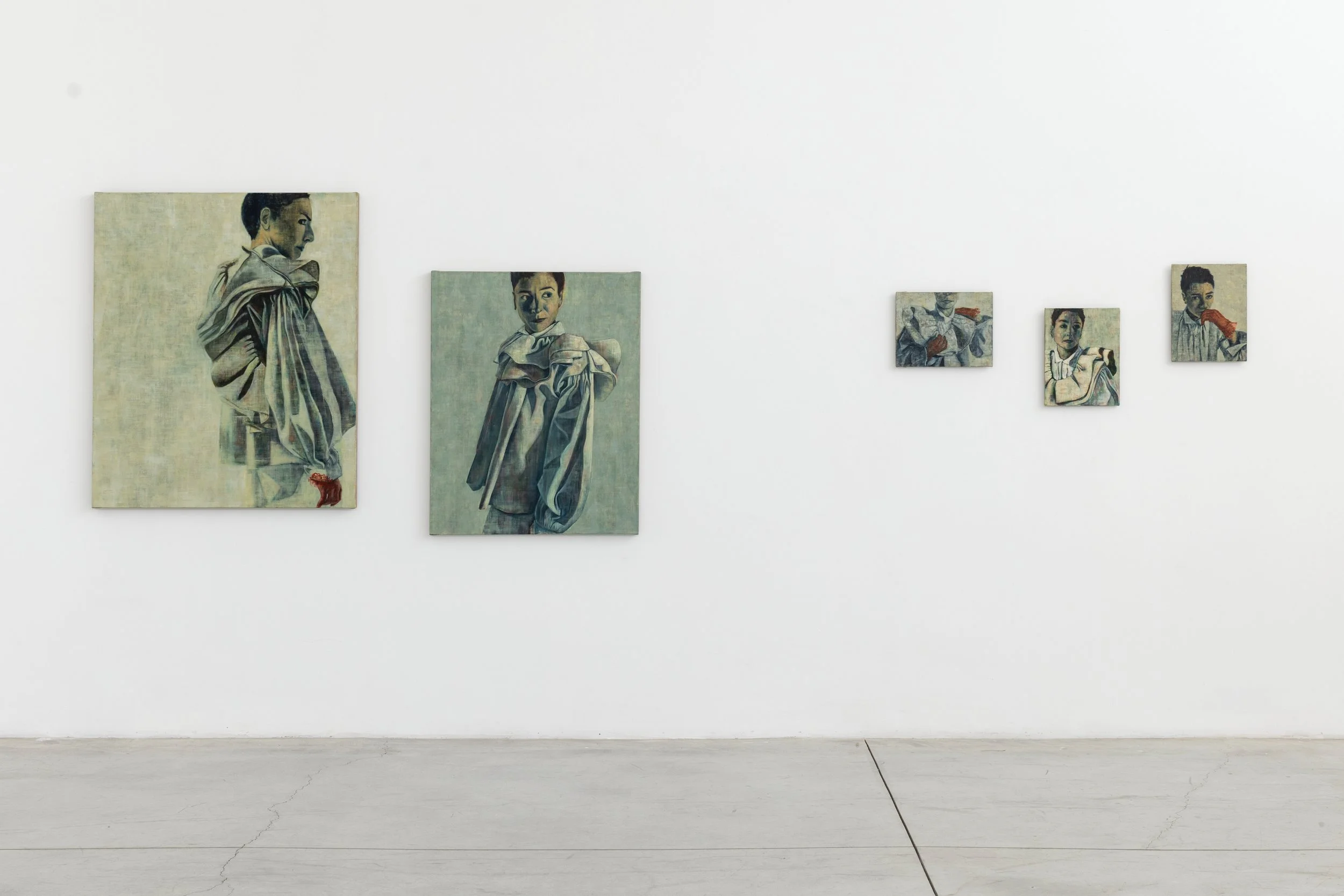 Installation view, The Fold, Alon Segev Gallery, 2025. Photo: Elad Sarig