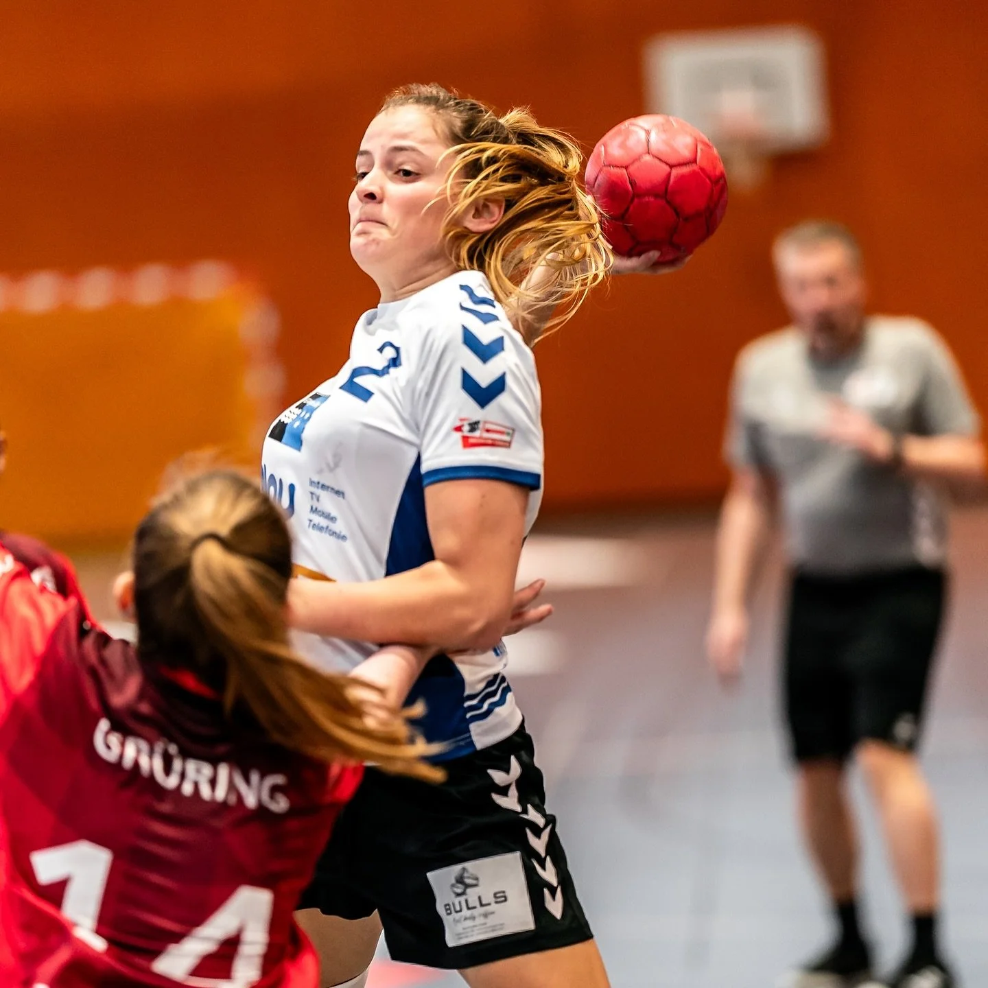 Best of: @hsgaargauost_damen vs. @rotweiss_thun 
Mehr Fotos auf meiner Webseite...

@handball.ch #handball #handballschweiz
#meinhandball