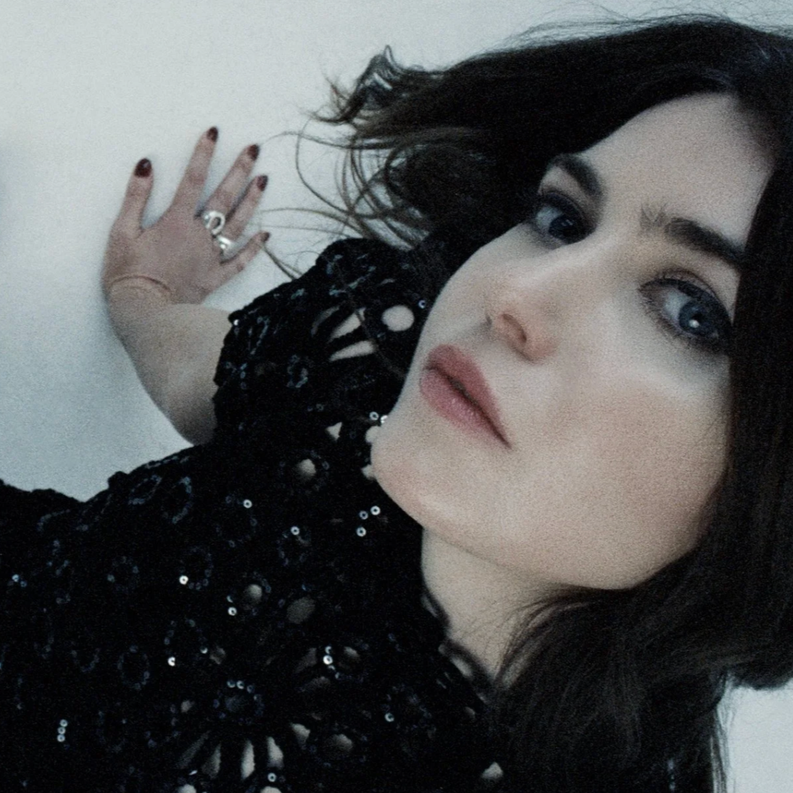 Interview: Laura-Mary Carter on UFOs, the power of heartbreak, and meeting Kim Deal in the bathroom