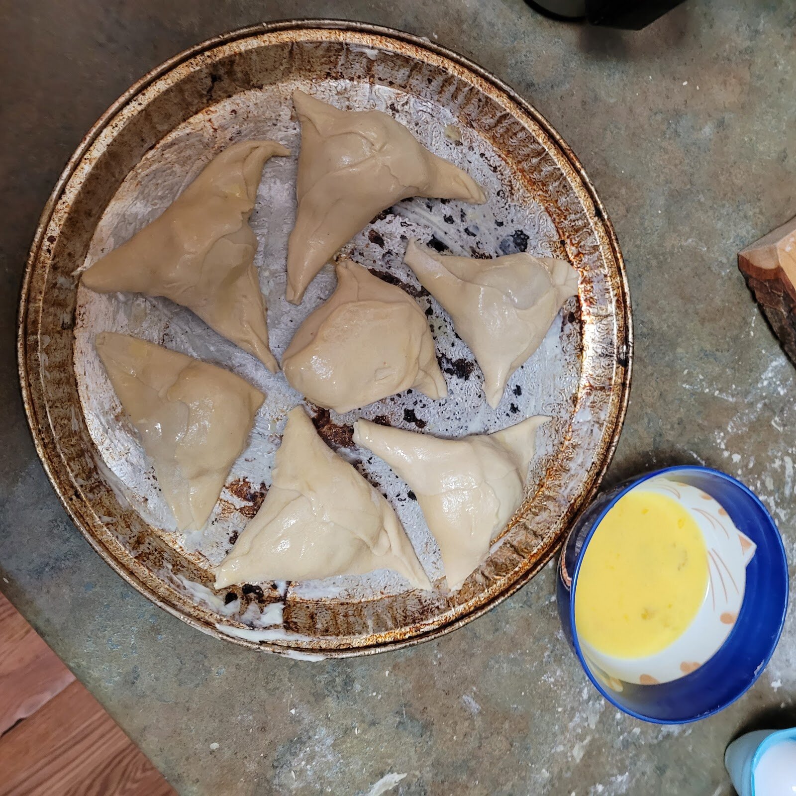 Baking Samsas, the Go-to Uyghur Street Snack