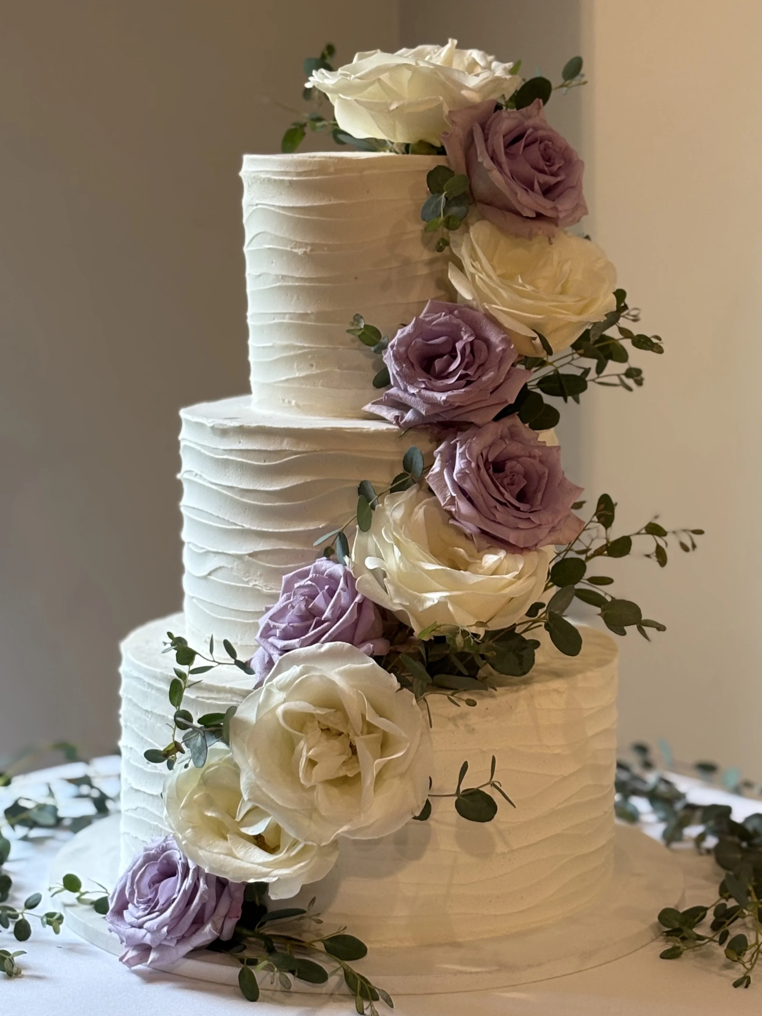 Wavy texturing with Full Cascade Florals
