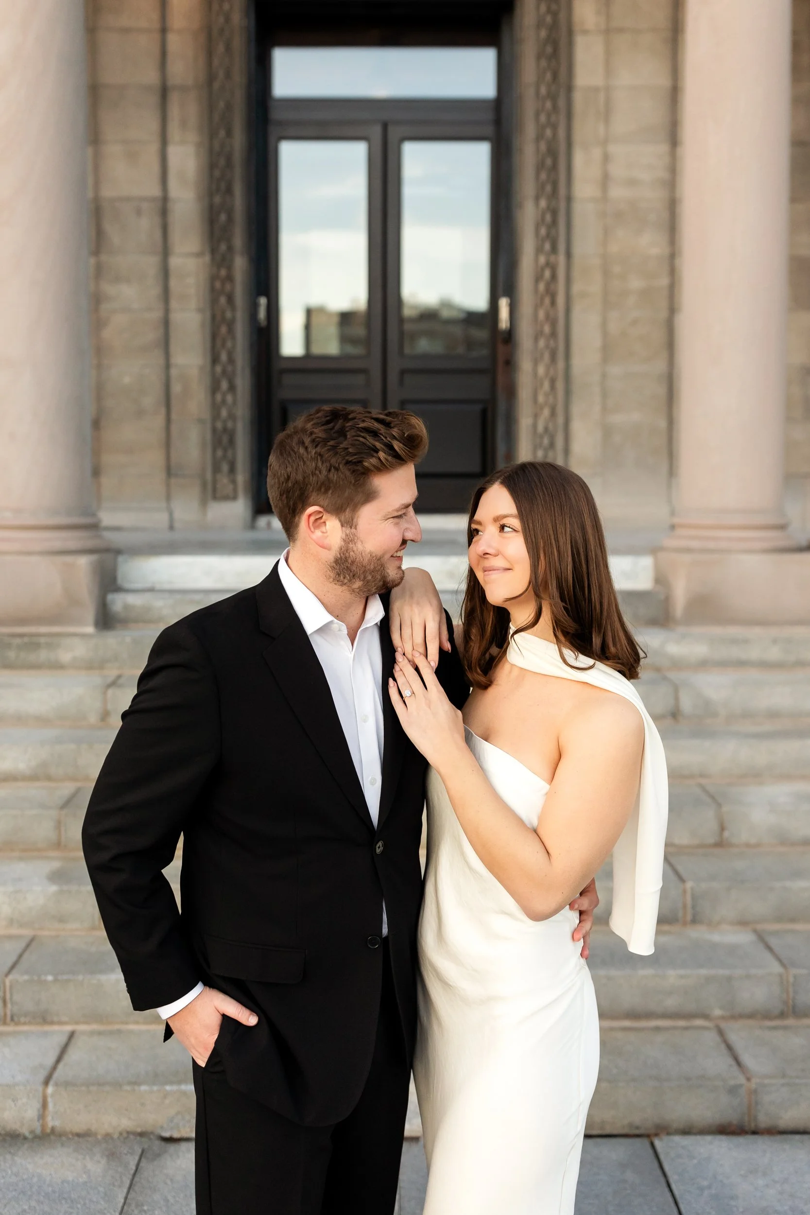 rochester-ny-engagement-session-george-eastman-house-memorial-art-gallery-22.jpg