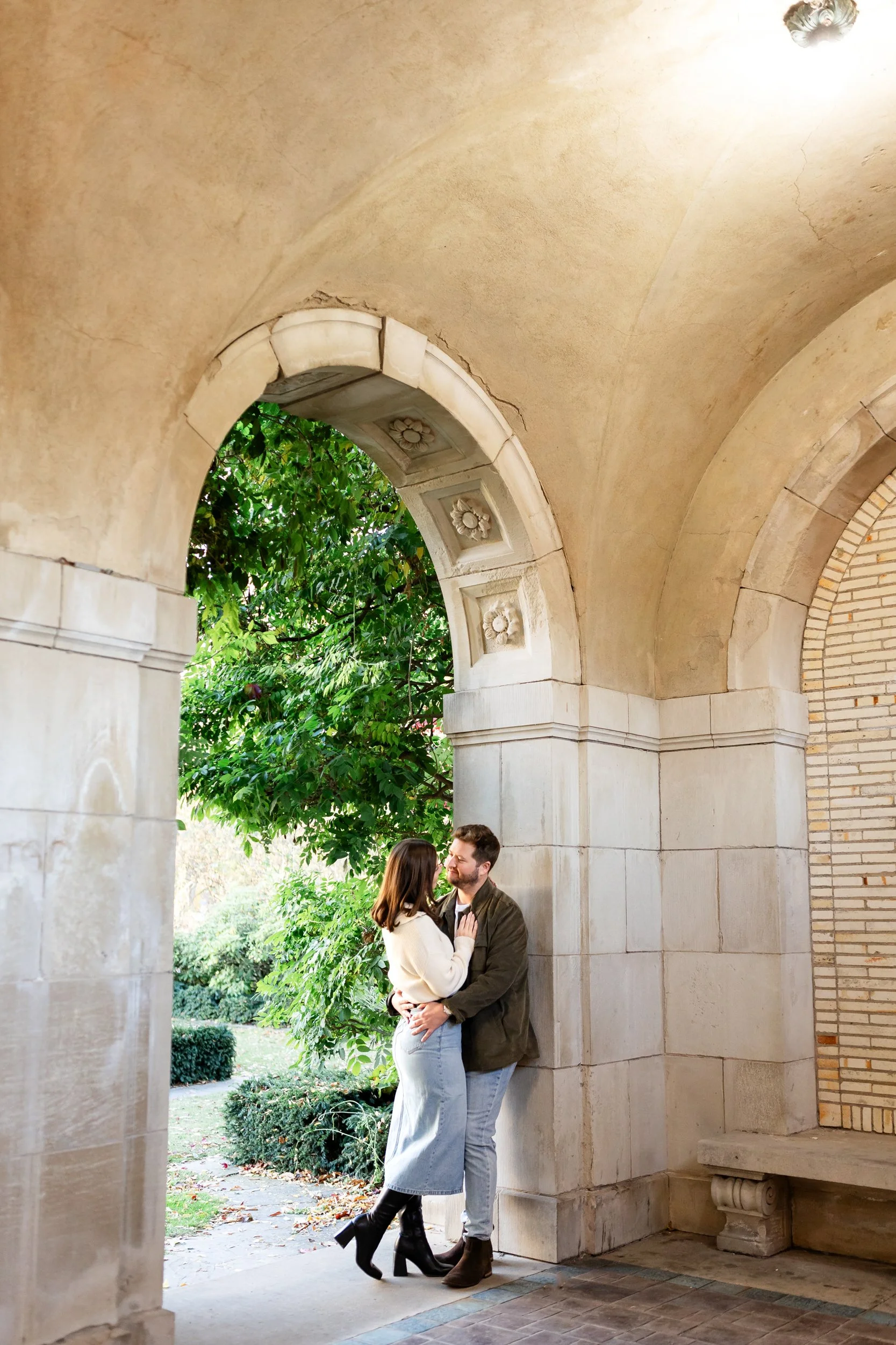 rochester-ny-engagement-session-george-eastman-house-memorial-art-gallery-15.jpg